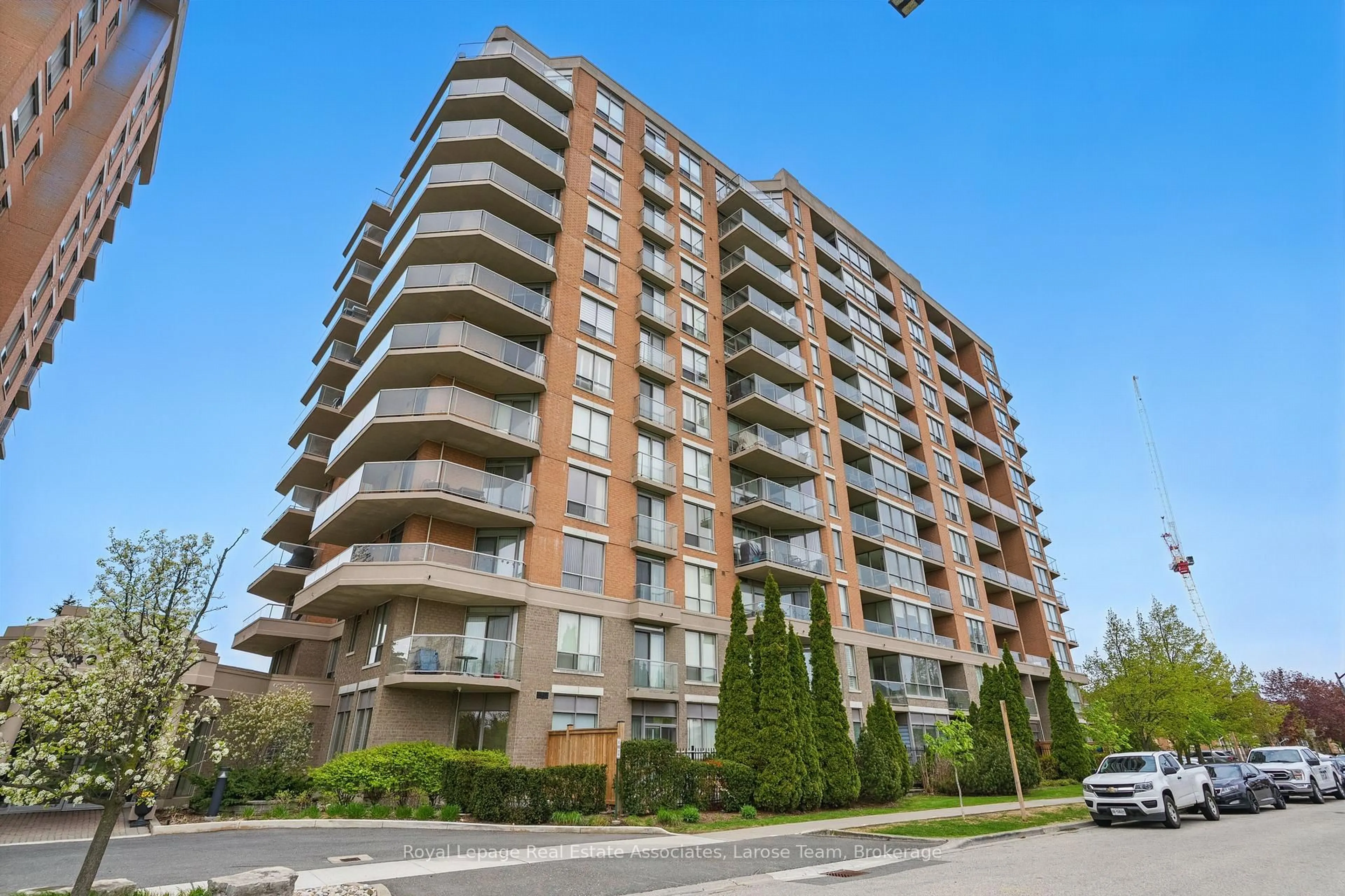 A pic from outside/outdoor area/front of a property/back of a property/a pic from drone, building for 1140 Parkwest Pl #709, Mississauga Ontario L5E 3K9