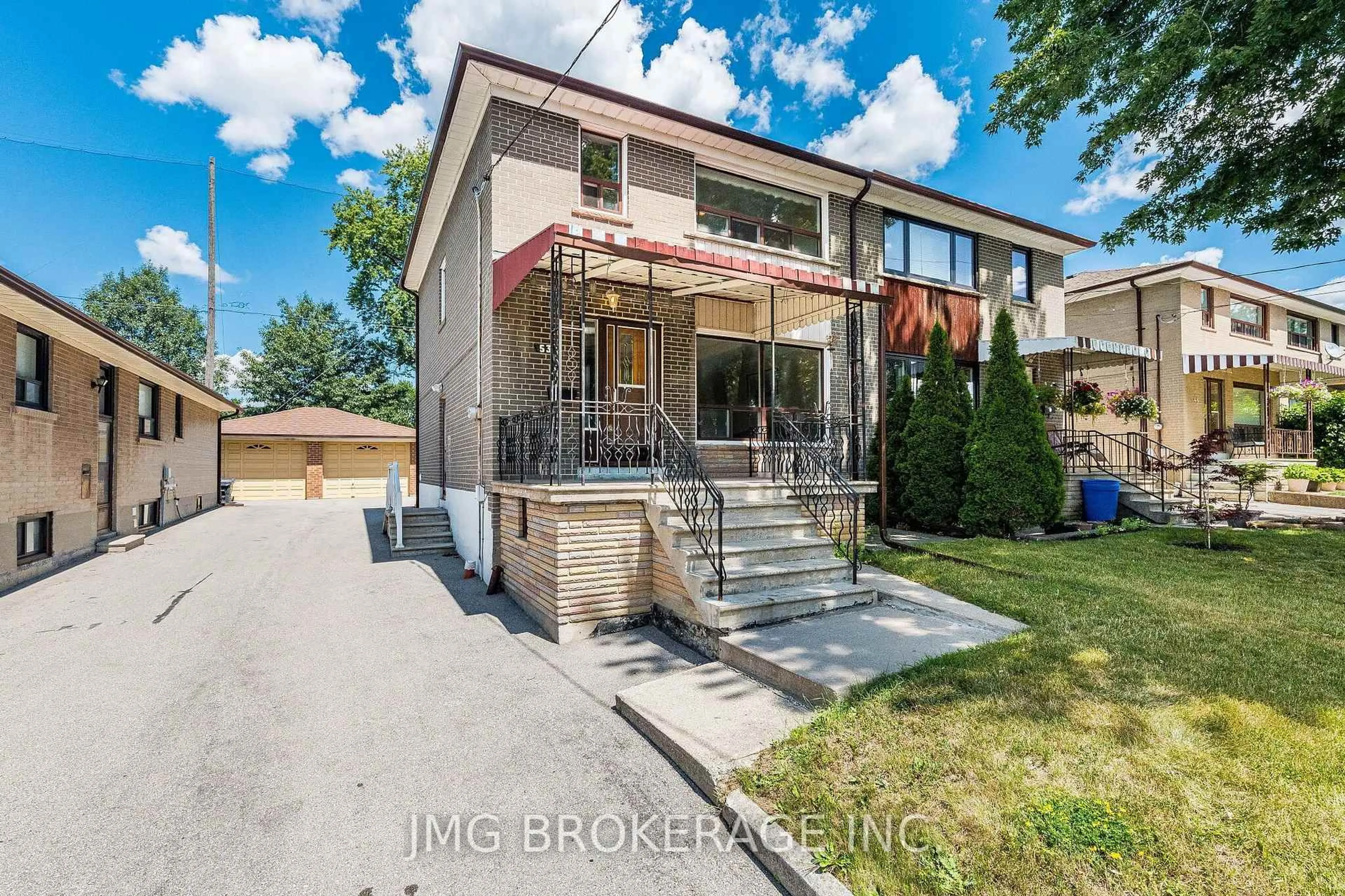 Home with brick exterior material, street for 53 Foxrun Ave, Toronto Ontario M3L 1L9