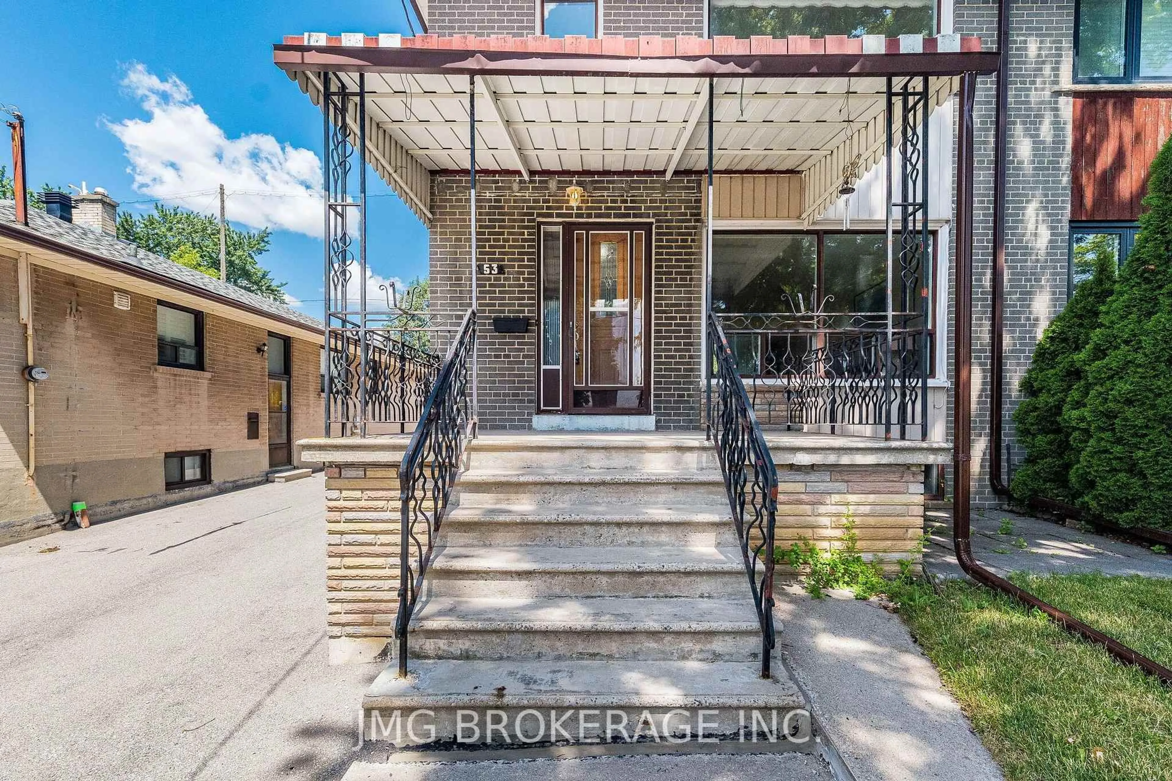 Home with brick exterior material, street for 53 Foxrun Ave, Toronto Ontario M3L 1L9