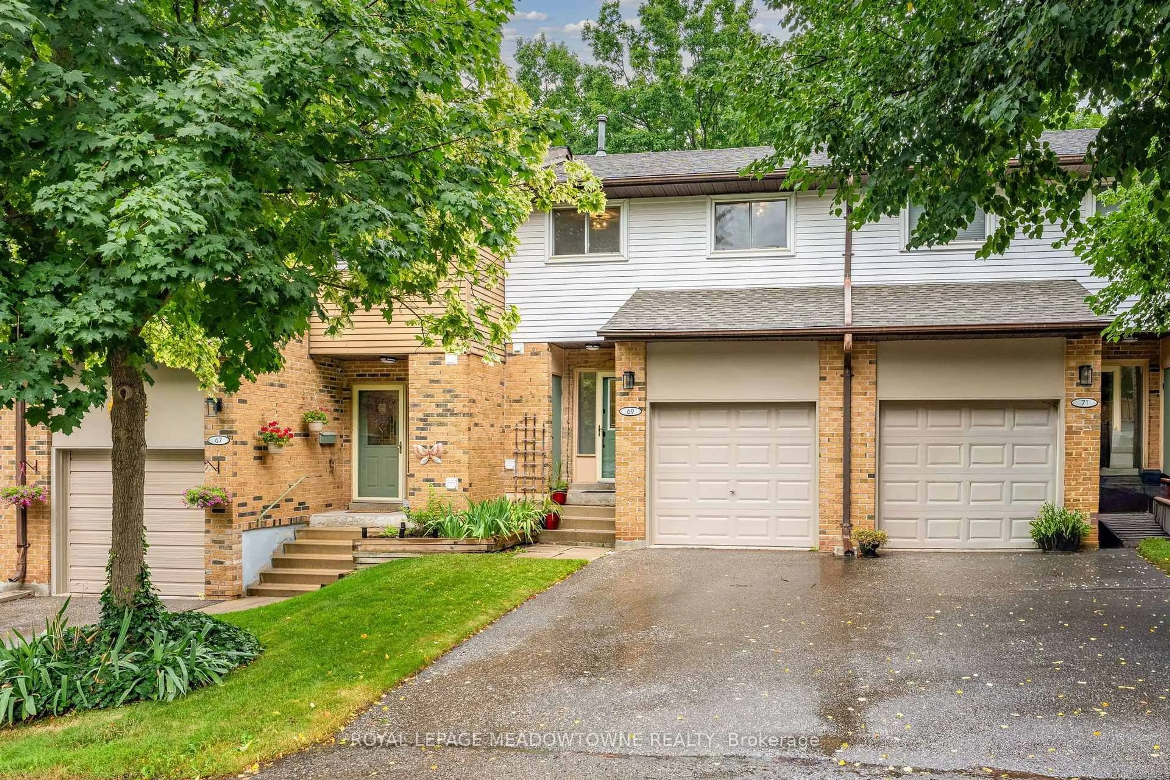 Unknown for 69 Lynden Circ, Halton Hills Ontario L7G 4Y7