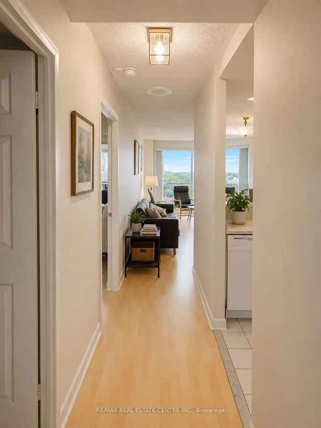 2177 Burnhamthorpe Rd #1007, Mississauga 4