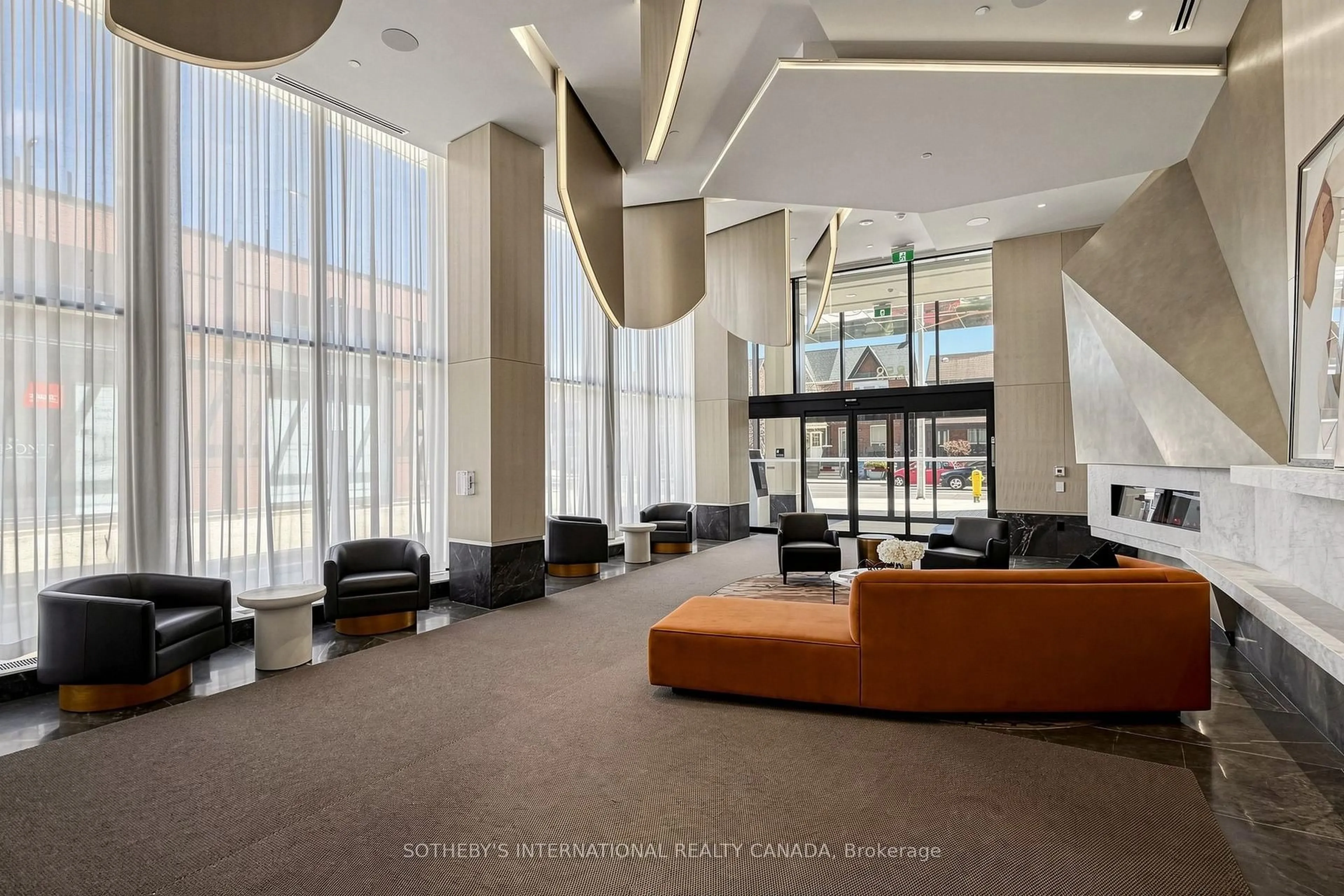 Lobby for 858 Dupont St #834, Toronto Ontario M6G 1Z5