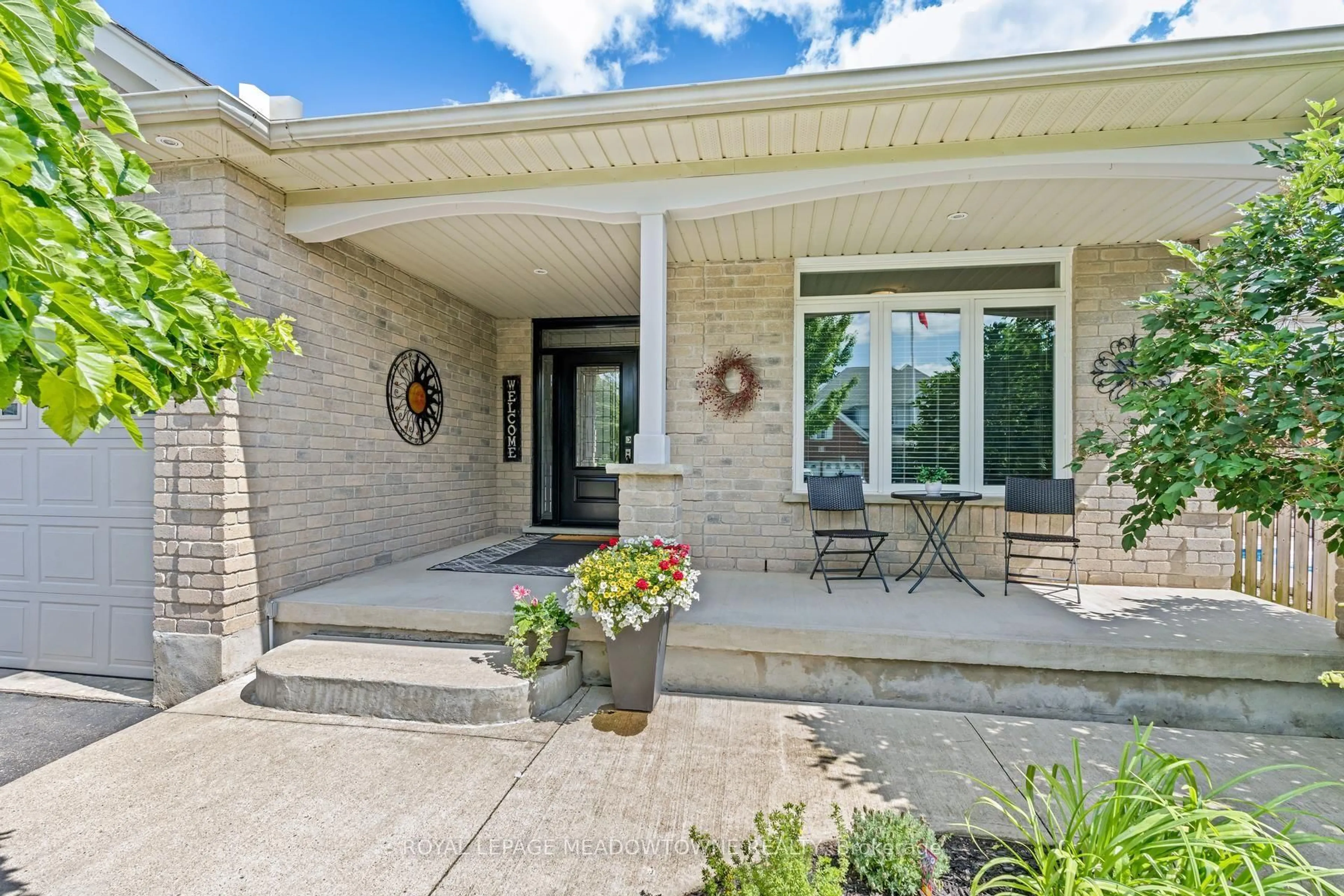 Unknown for 17 Dawkins Cres, Halton Hills Ontario L7J 2Z4