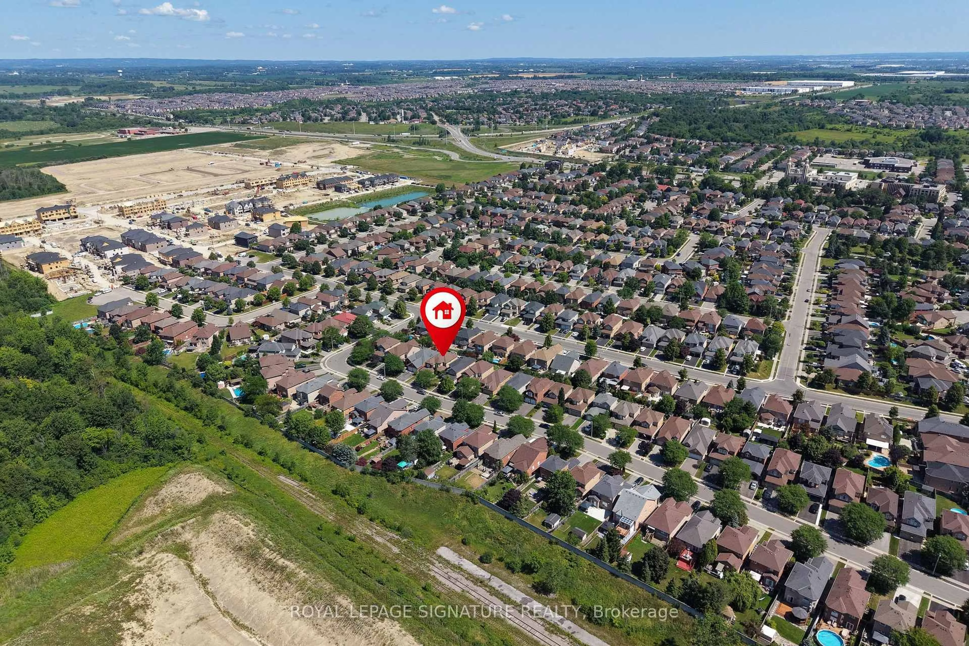 A pic from outside/outdoor area/front of a property/back of a property/a pic from drone, street for 79 Twin Willow Cres, Brampton Ontario L7A 1K2