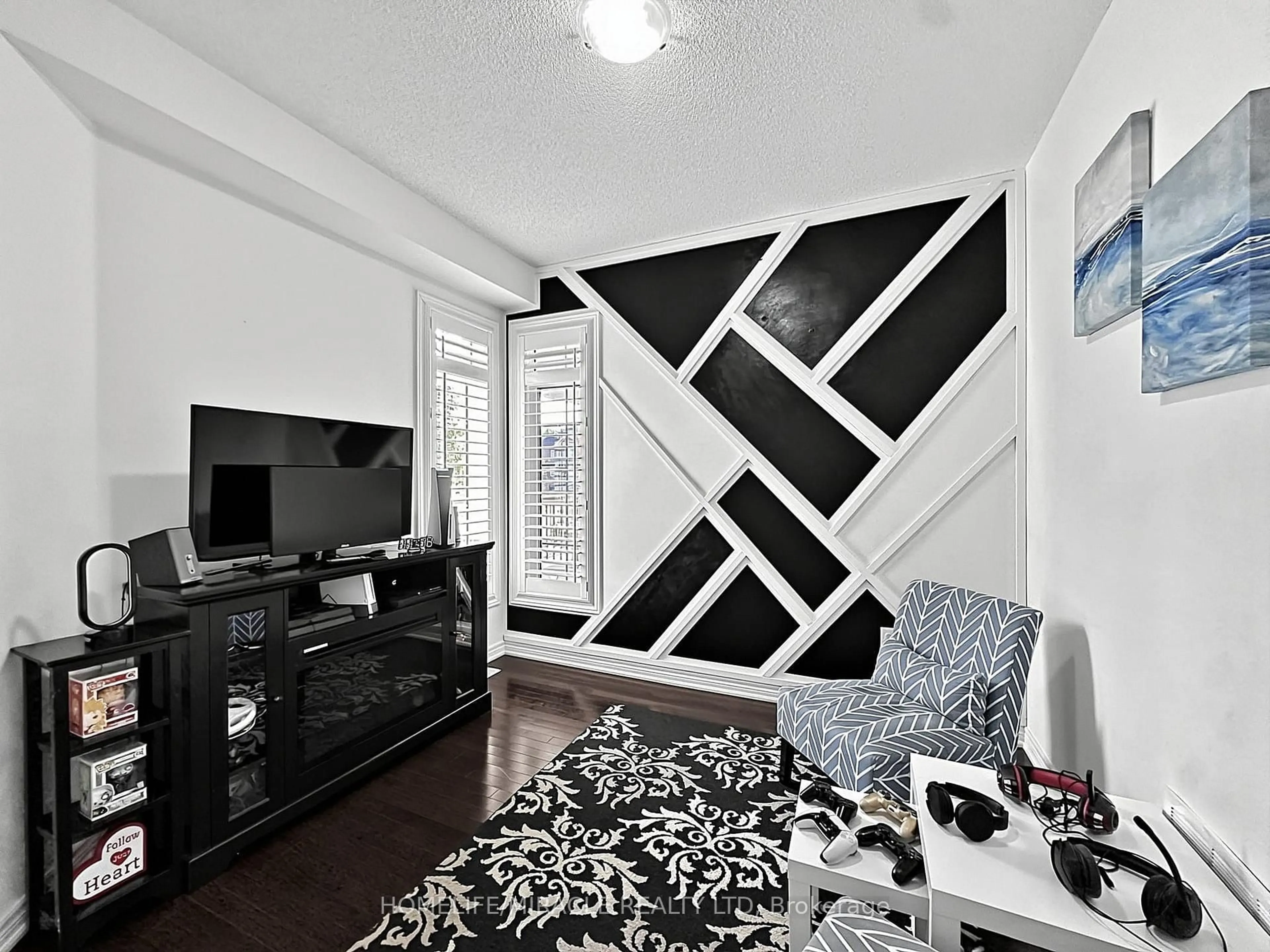 Unknown for 6 Divinity Circ, Brampton Ontario L7A 3Y4