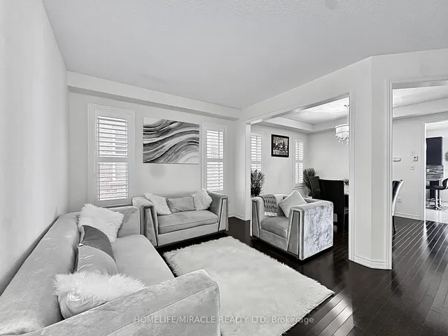 6 Divinity Circ, Brampton 5