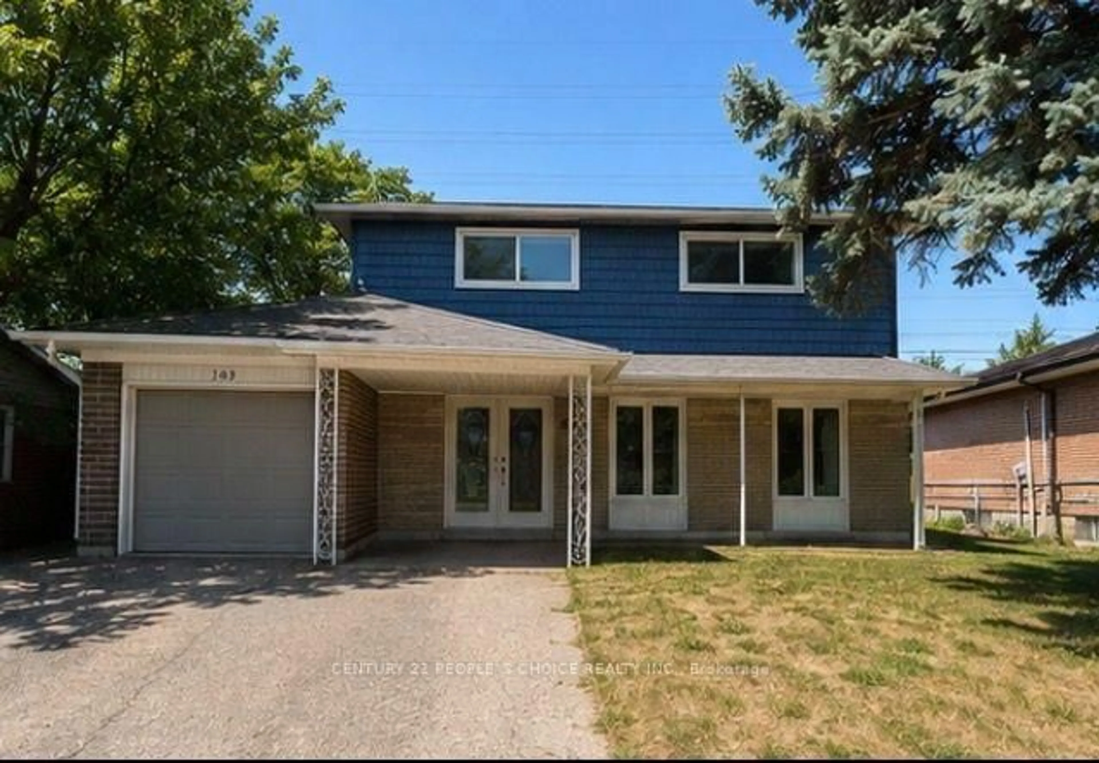 Home with vinyl exterior material, street for 105 Lexington Ave, Toronto Ontario M9V 2G9