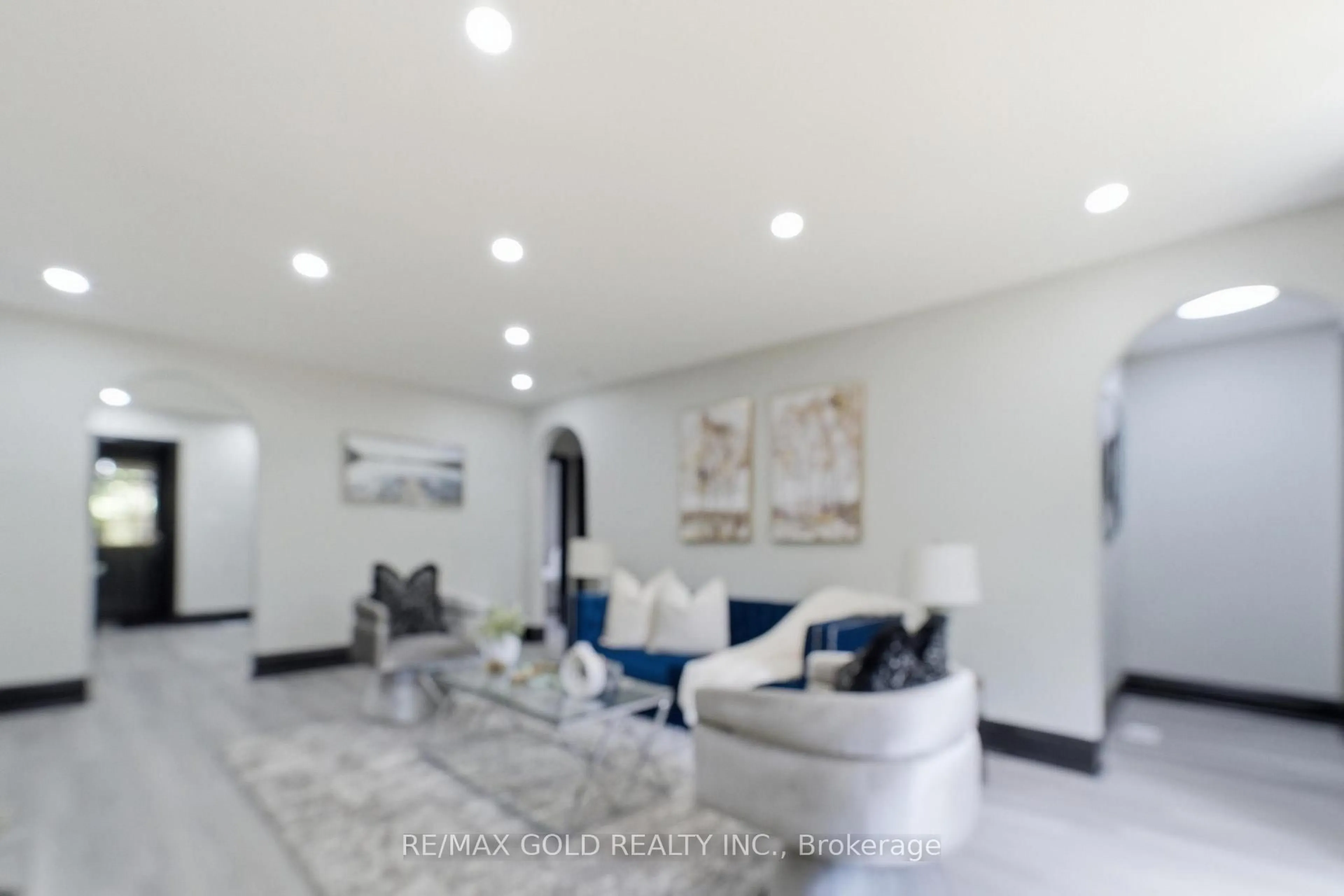 Unknown for 2702 Embleton Rd, Brampton Ontario L6X 0E2
