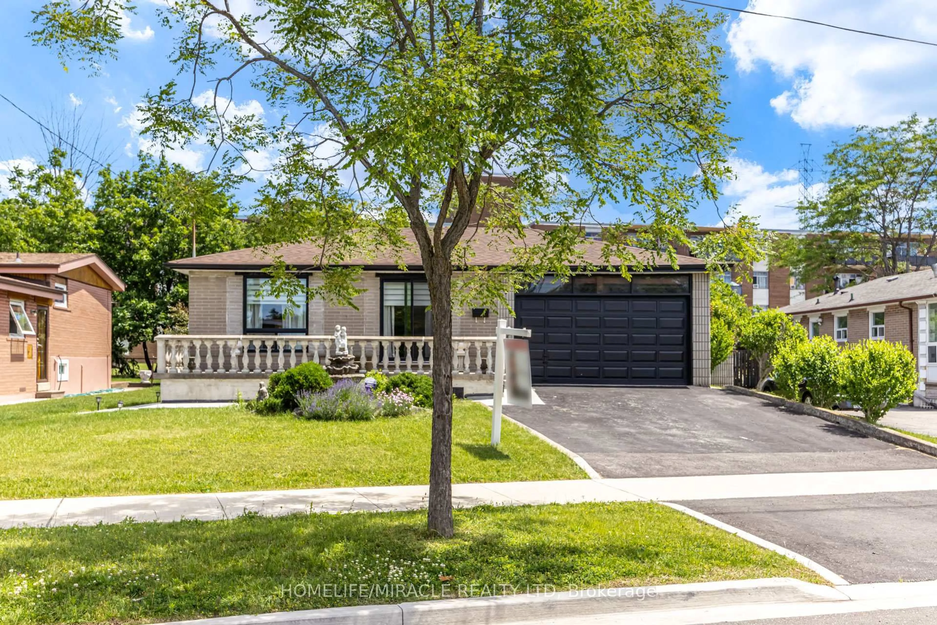 Home with brick exterior material, street for 9 Wheatsheaf Cres, Toronto Ontario M3N 1P7