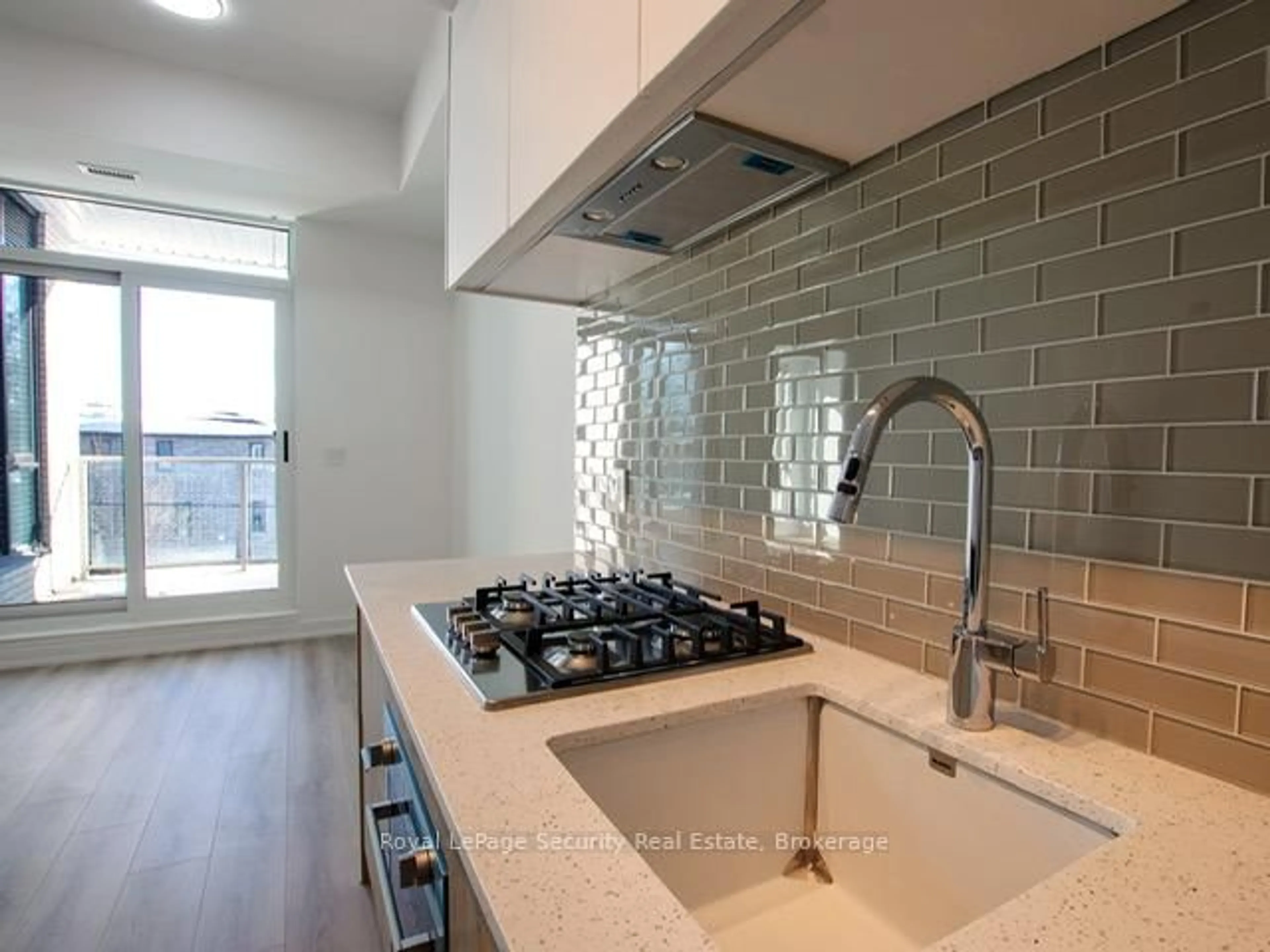 Unknown for 722 Marlee Ave #301, Toronto Ontario M6B 3J7