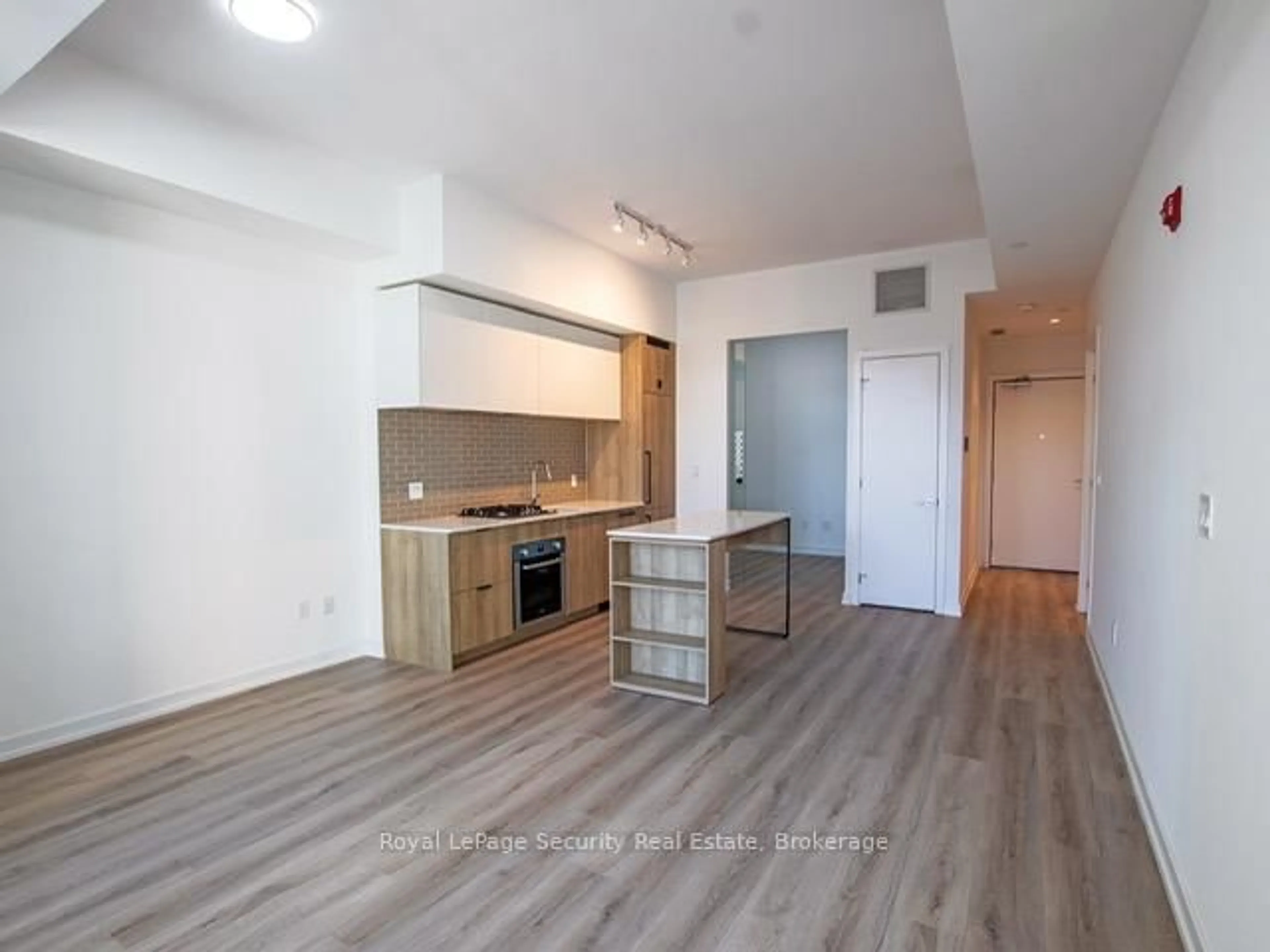 Standard kitchen, unknown for 722 Marlee Ave #301, Toronto Ontario M6B 3J7
