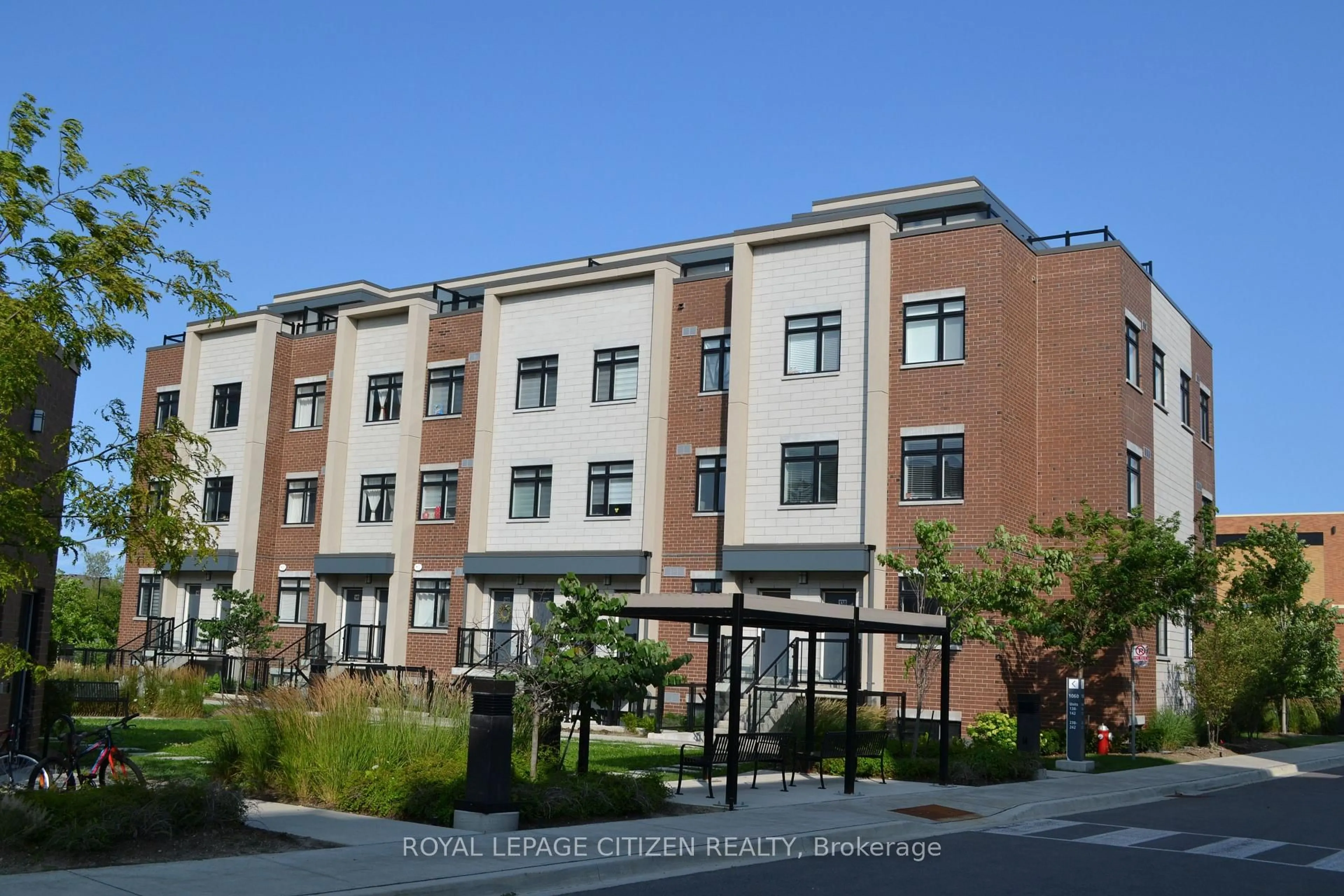 Unknown for 1060 Douglas Mccurdy Common #138, Mississauga Ontario L5G 0C6