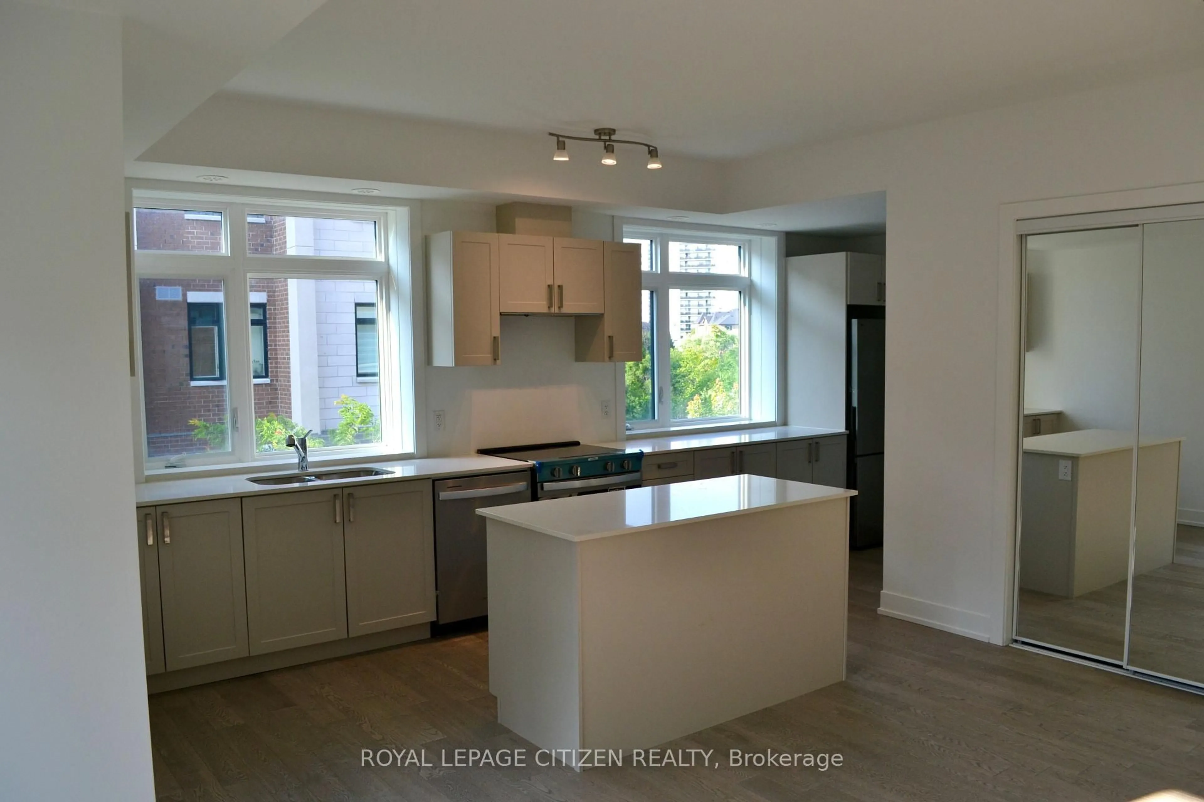 Open concept kitchen, unknown for 1075 Douglas Mccurdy Common #248, Mississauga Ontario L5G 0C6