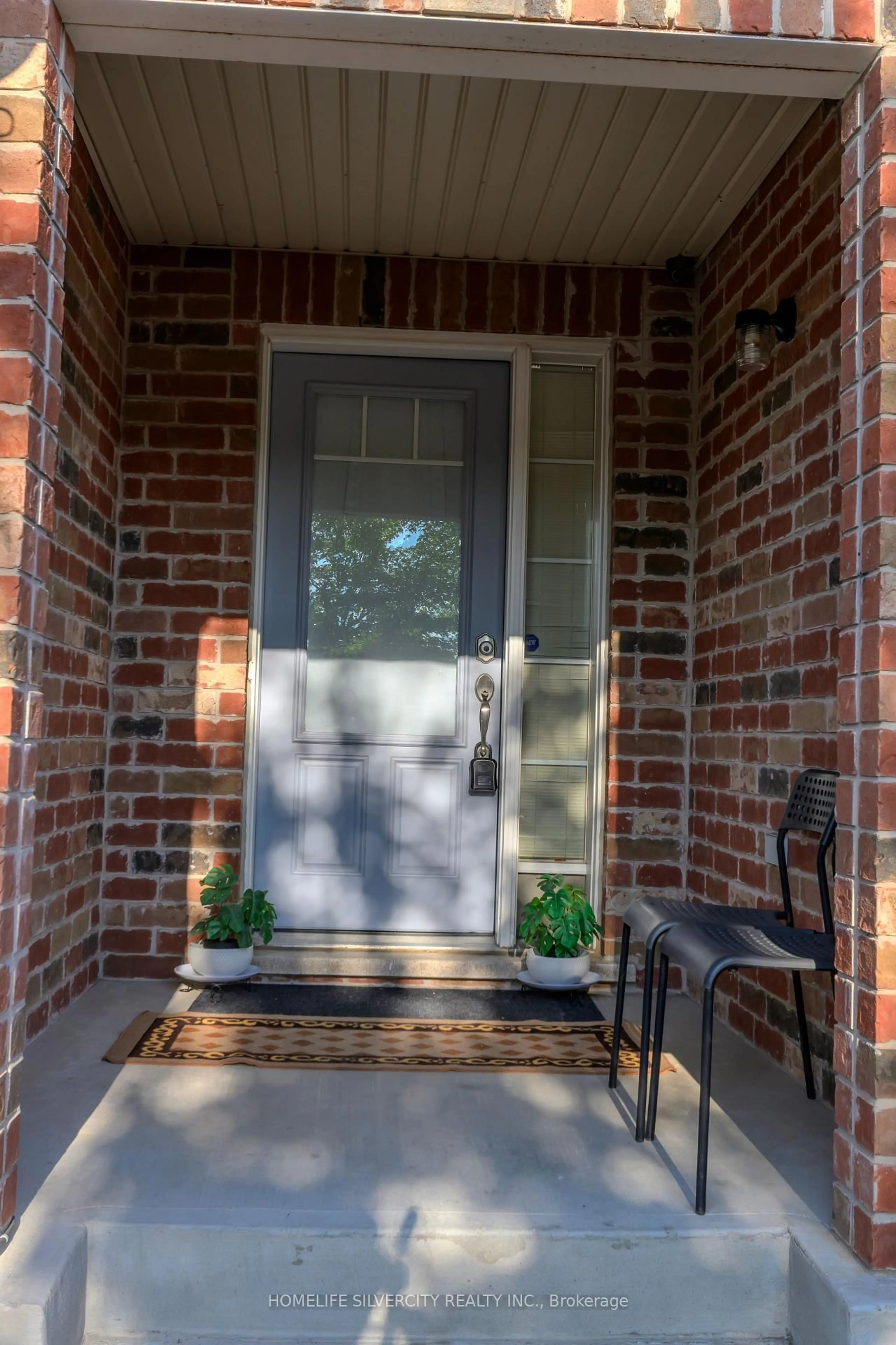 Indoor entryway for 31 Betterton Cres, Brampton Ontario L7A 0S5