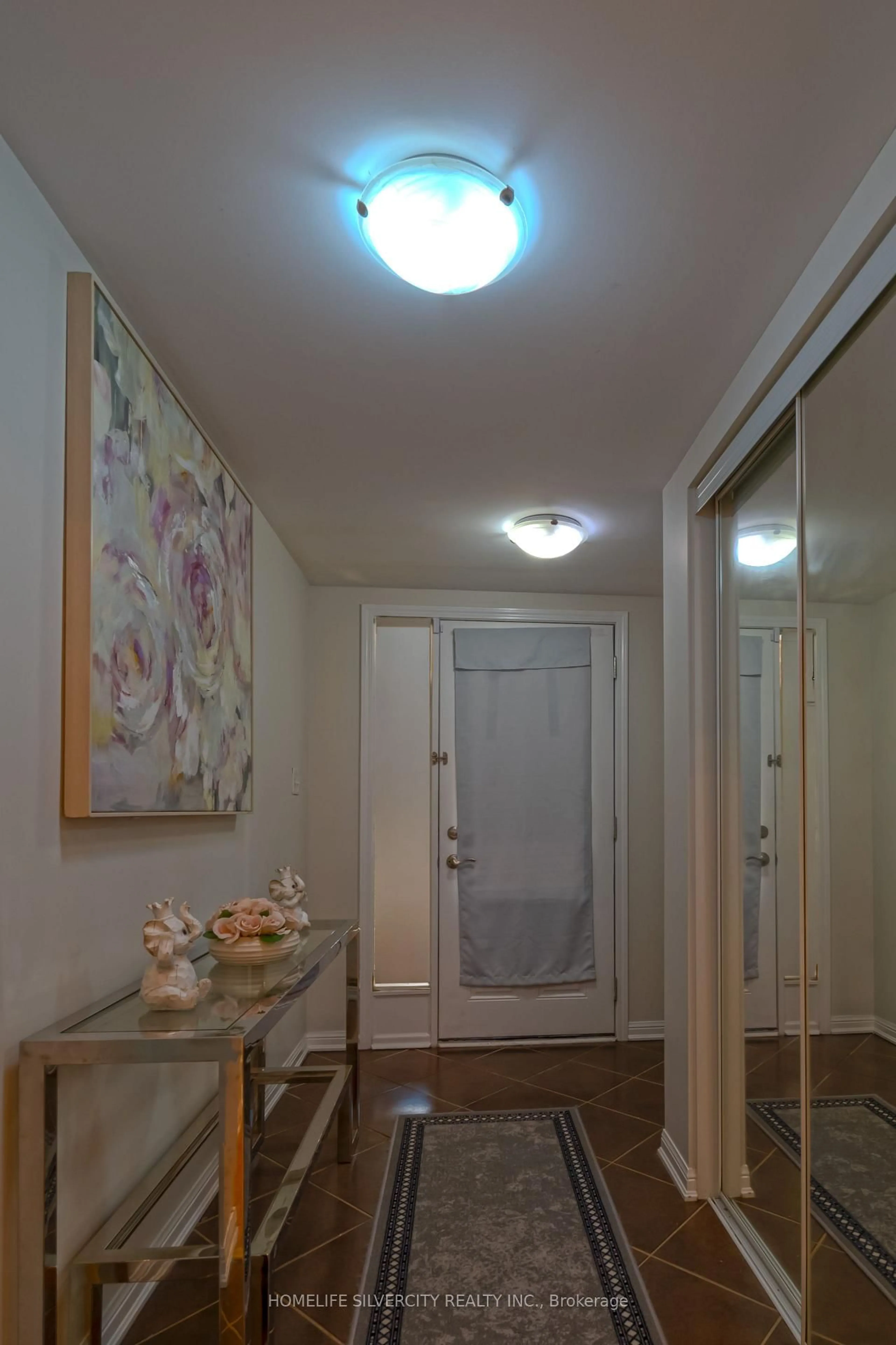 Indoor entryway for 31 Betterton Cres, Brampton Ontario L7A 0S5