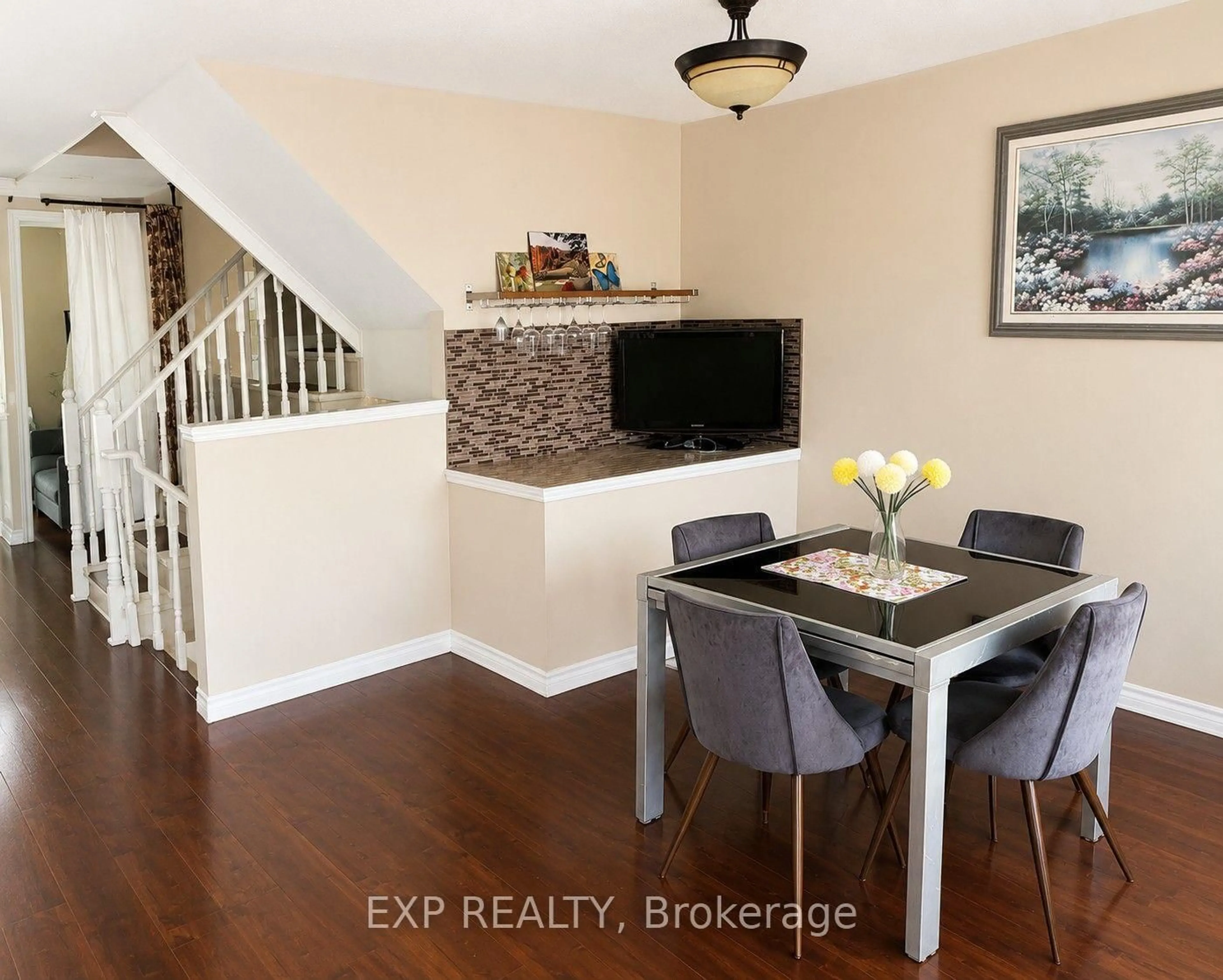 Unknown for 5110 Fairview St #32, Burlington Ontario L7L 7H6