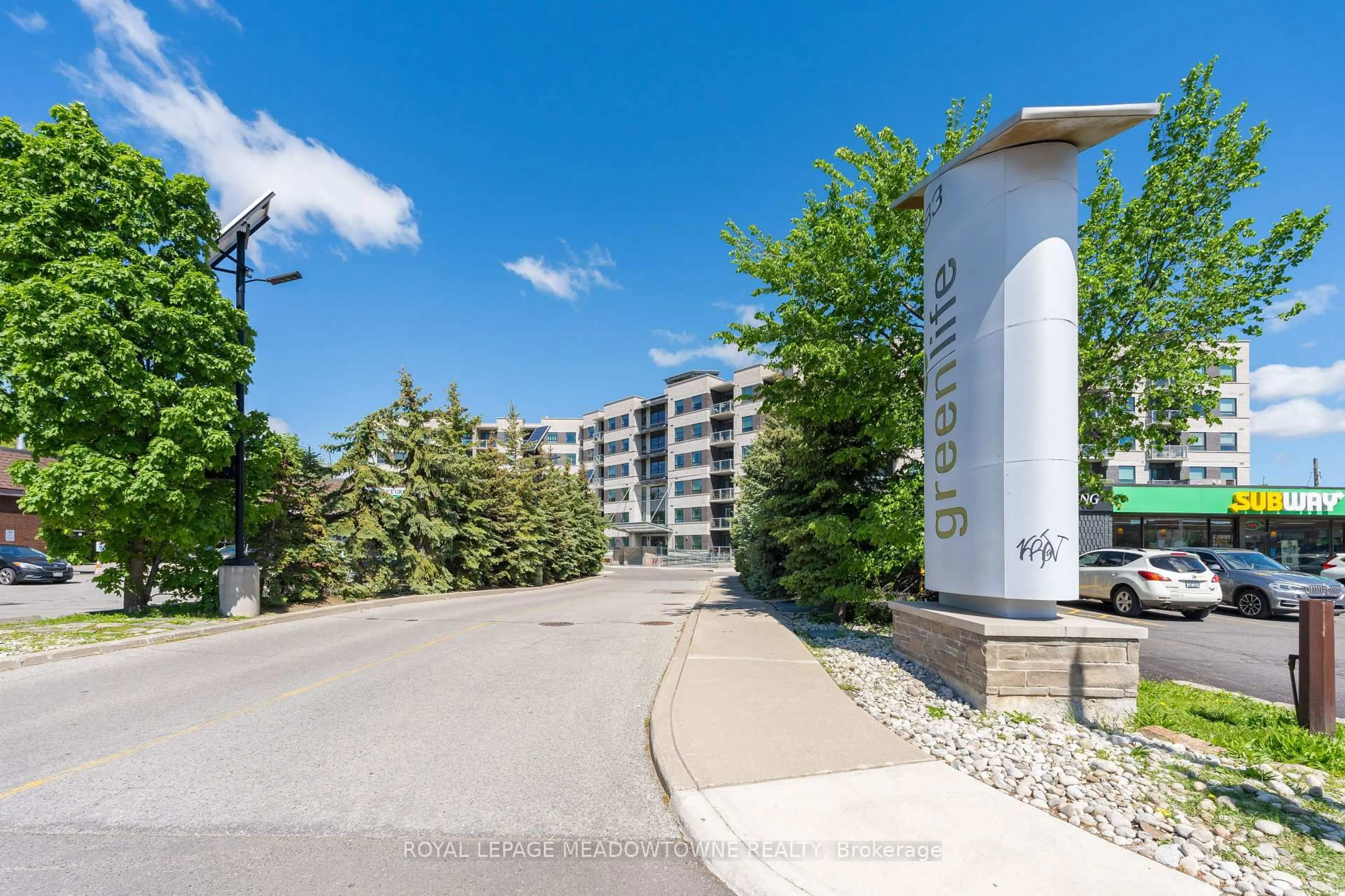 Patio, unknown for 383 Main St #520, Milton Ontario L9T 8K8