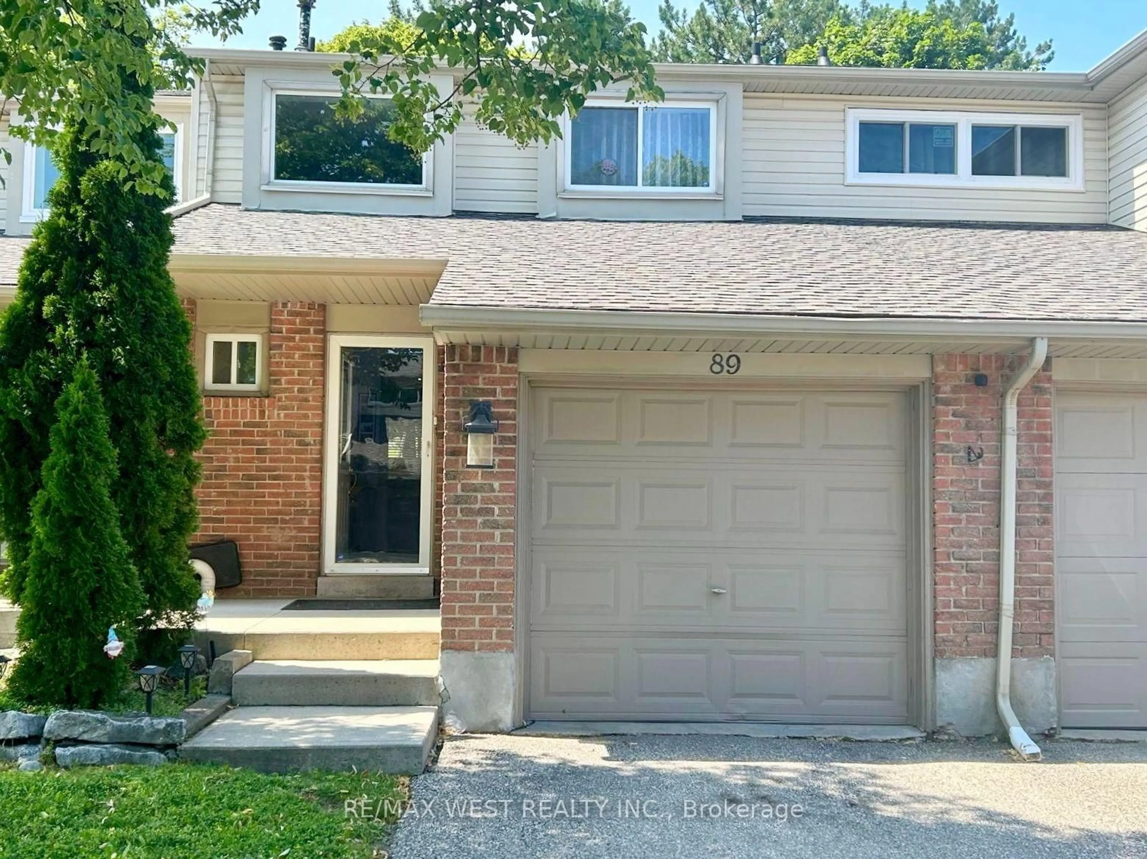 Home with brick exterior material, street for 2670 Battleford Rd #89, Mississauga Ontario L5N 2S7