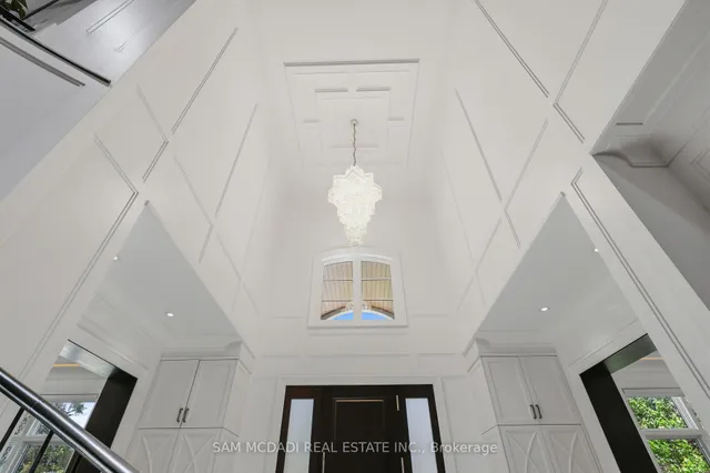1342 Nocturne Crt, Mississauga 5