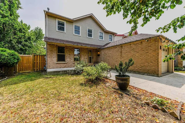 2 Mayberry Crt, Brampton 5