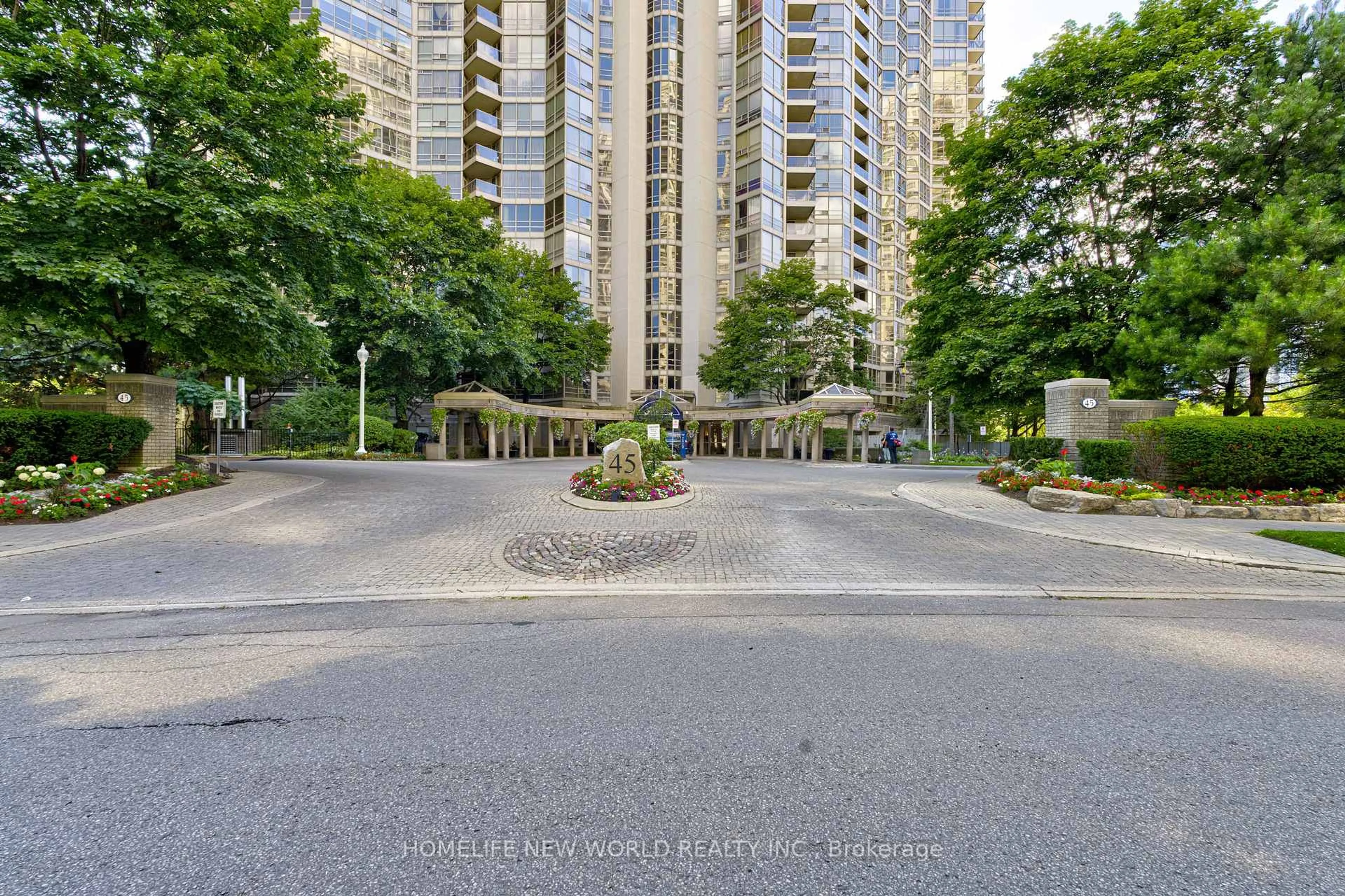 Patio, street for 45 Kingsbridge Garden Circ #2704, Mississauga Ontario L5R 3K4