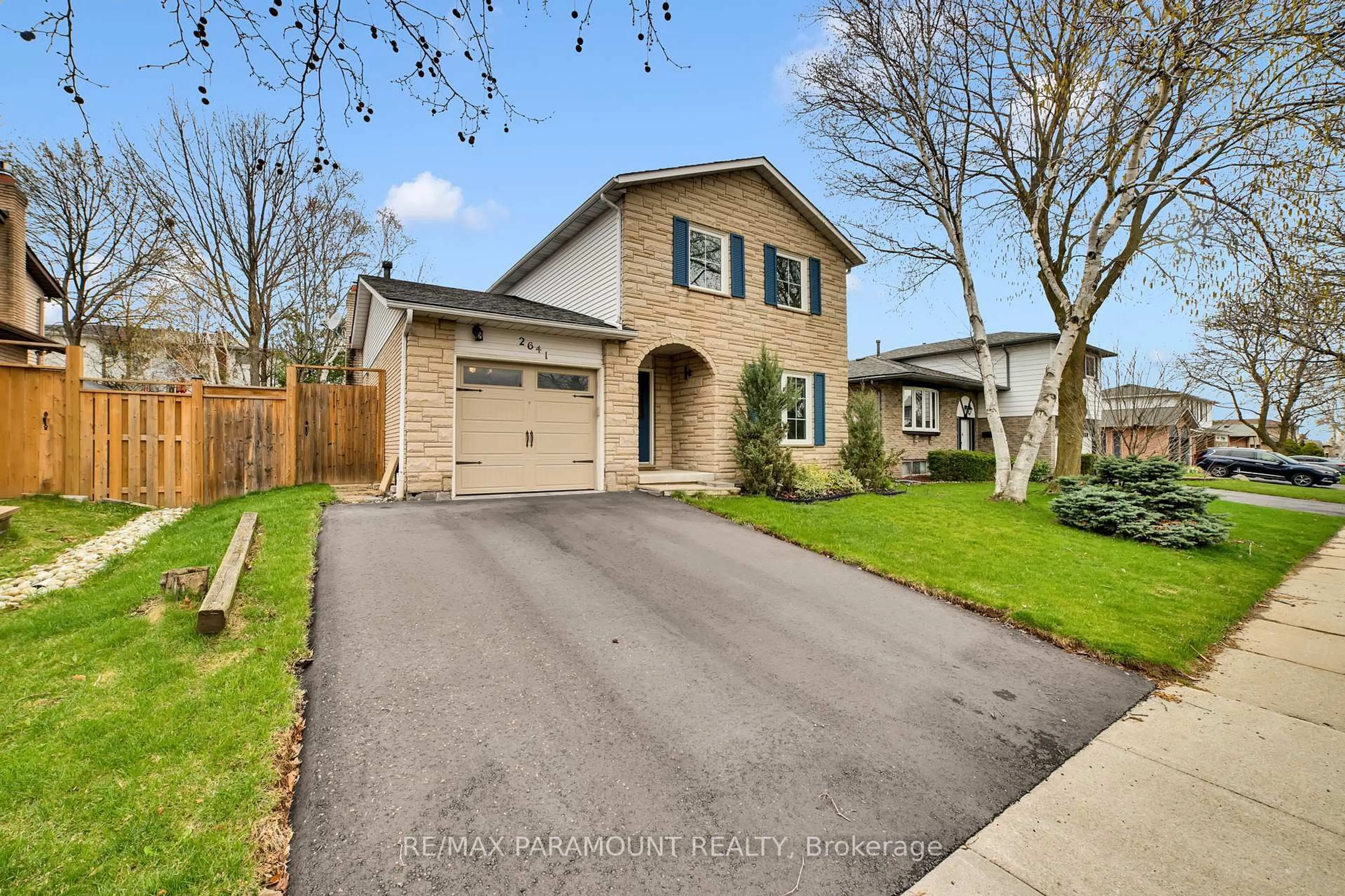 Home with brick exterior material, street for 2641 Cavendish Dr, Burlington Ontario L7P 3W6