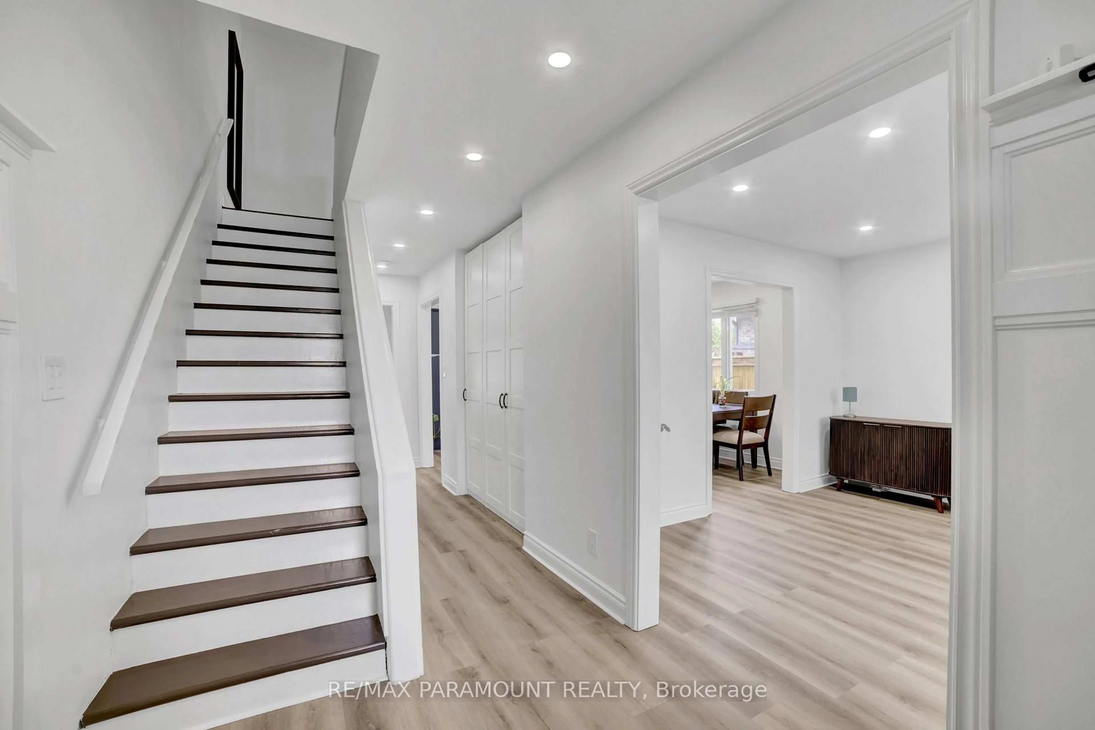 Unknown for 2641 Cavendish Dr, Burlington Ontario L7P 3W6