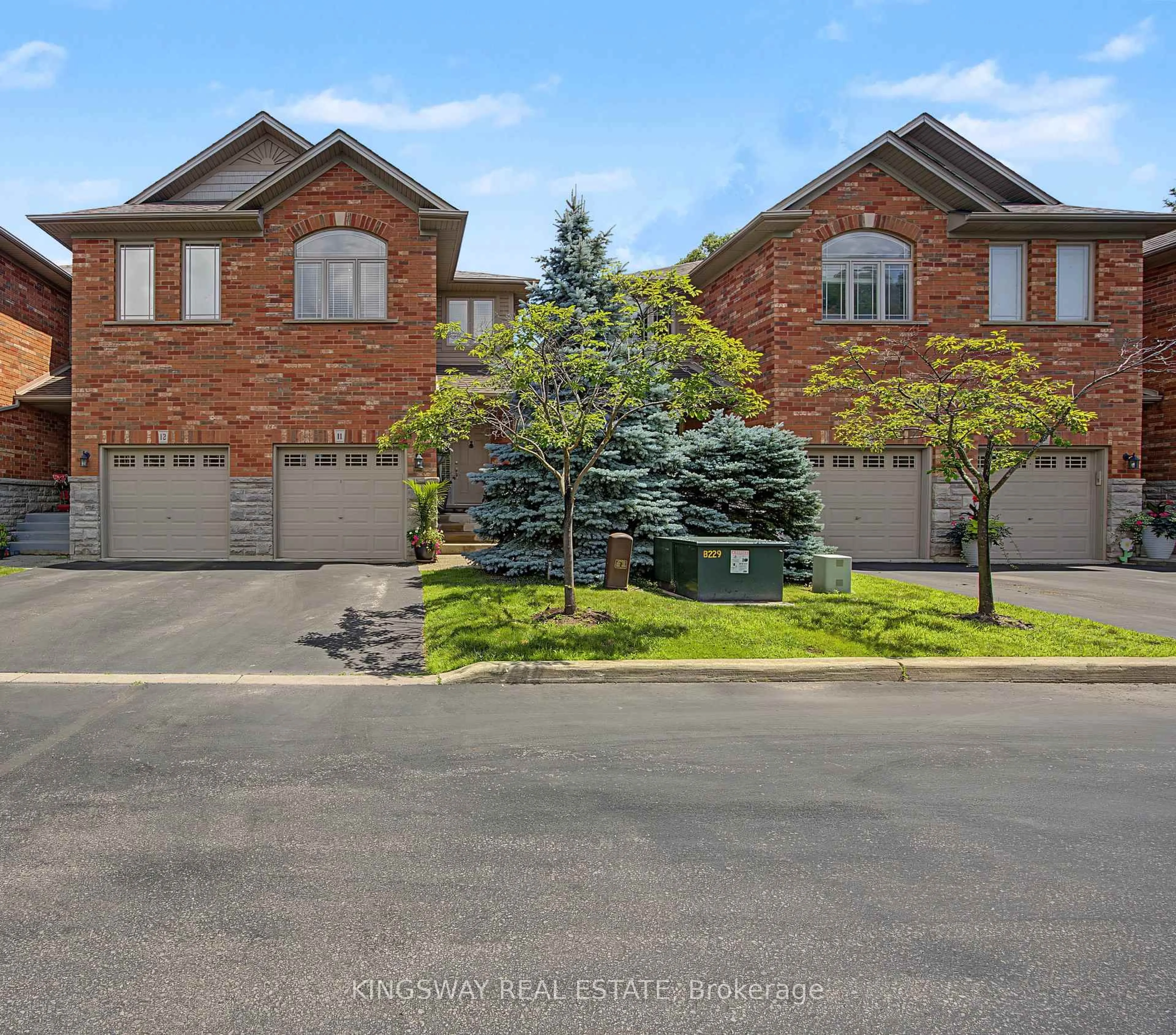 A pic from outside/outdoor area/front of a property/back of a property/a pic from drone, street for 218 Plains Rd #11, Burlington Ontario L7T 2C3