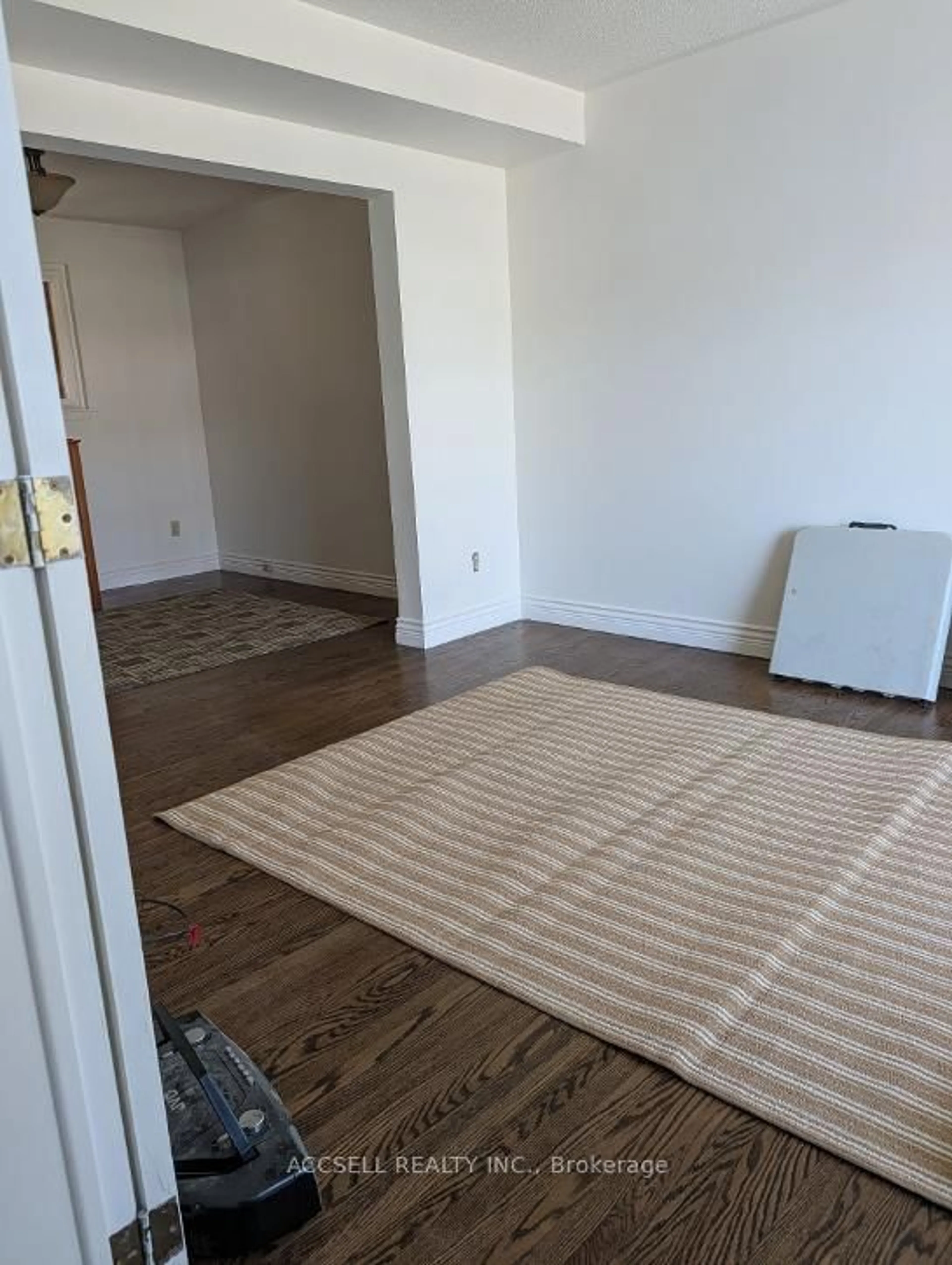 A pic of a room for 40 Flamingo Cres, Brampton Ontario L6T 2G5