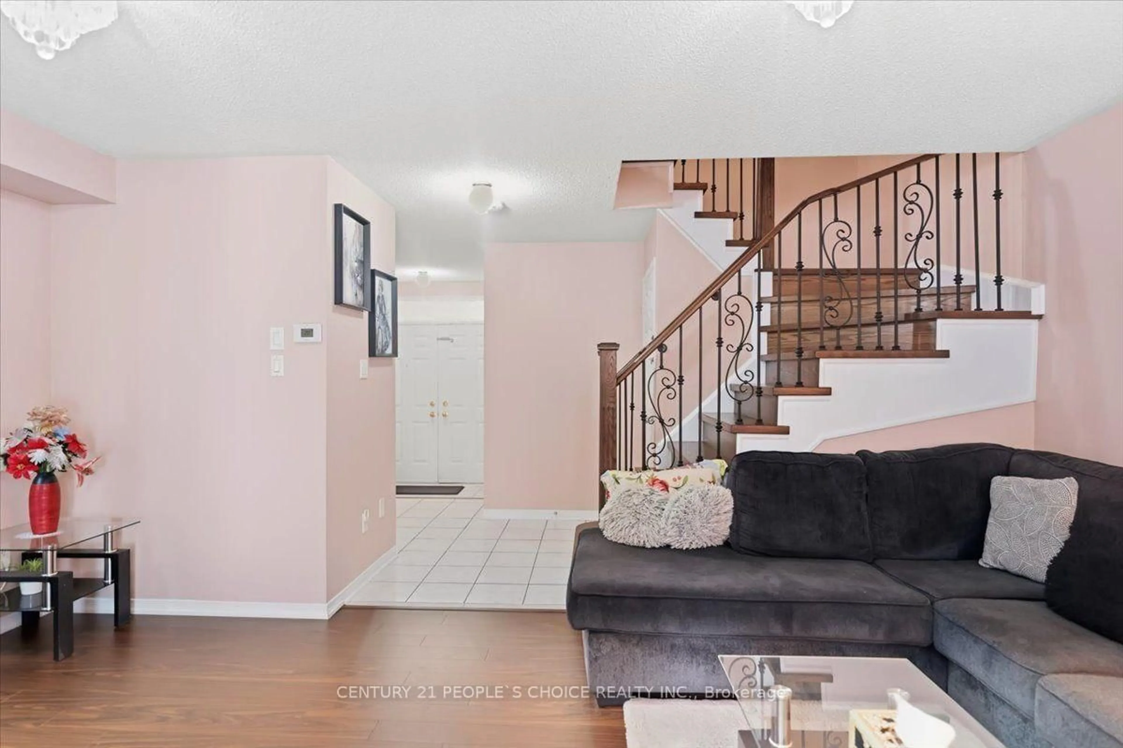 Unknown for 33 Penguin Lane, Brampton Ontario L6R 2A9