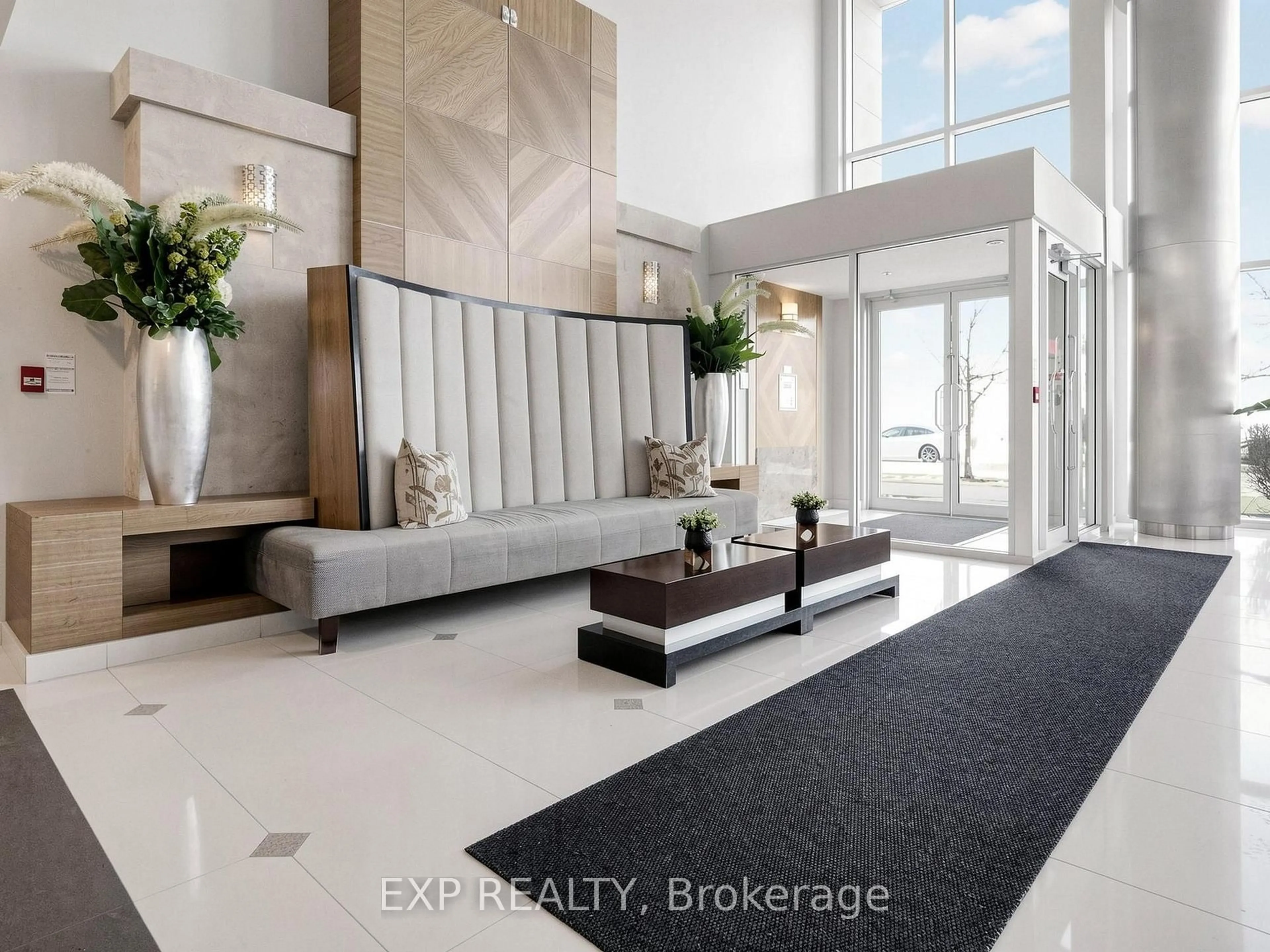 Indoor entryway for 58 Marine Parade Dr #219, Toronto Ontario M8V 4G1