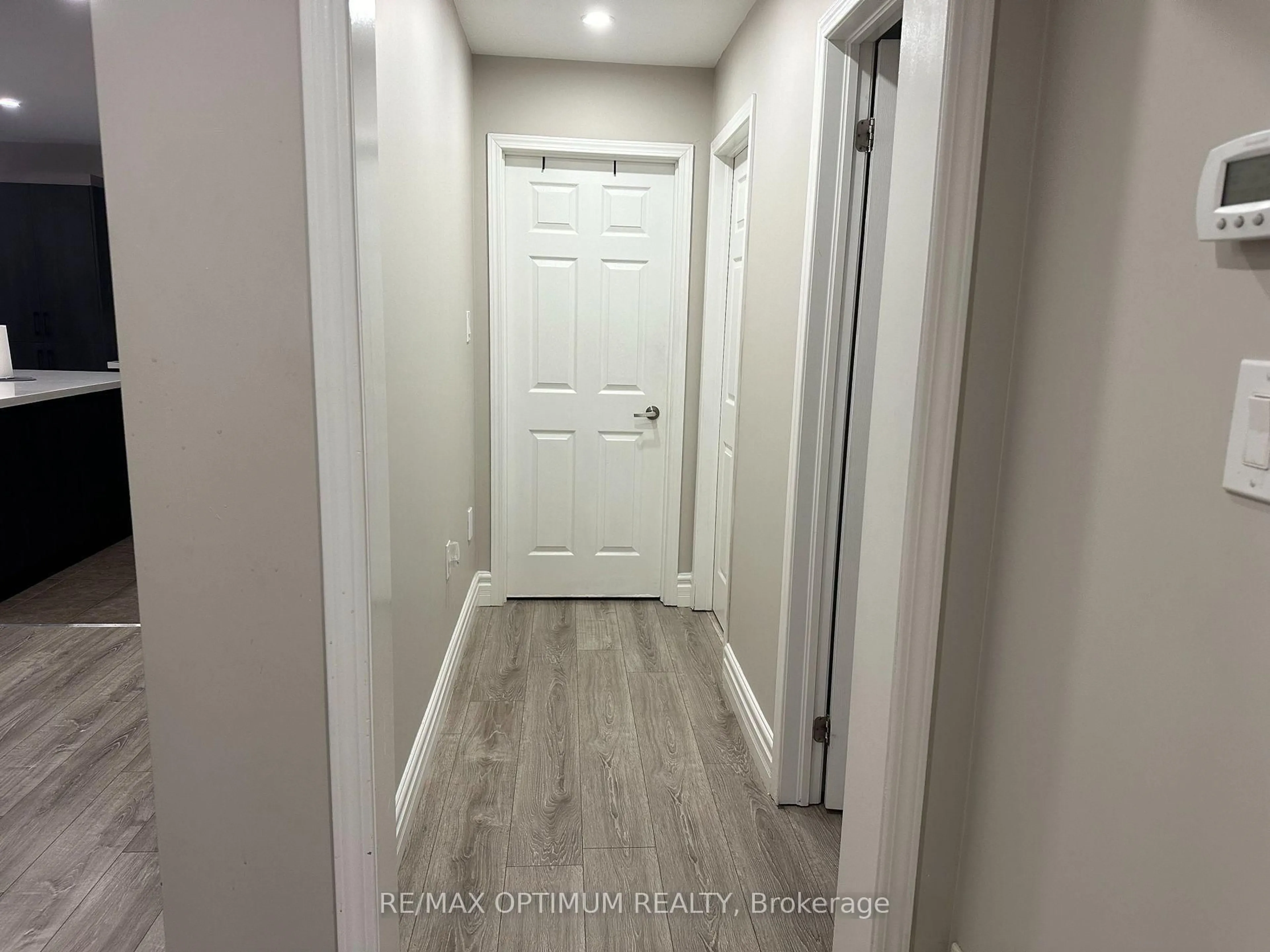 Indoor entryway for 50 Baycliffe Cres, Brampton Ontario L7A 0S5