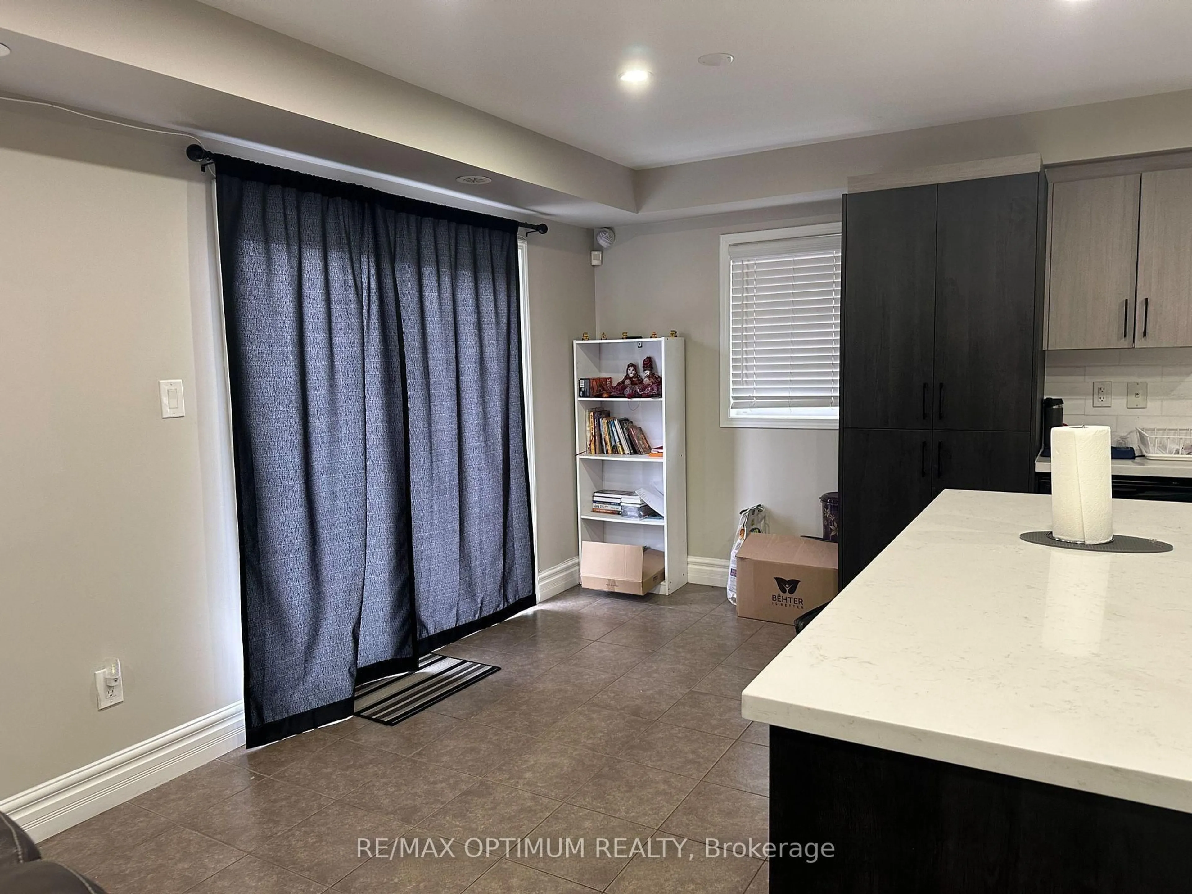 A pic of a room for 50 Baycliffe Cres, Brampton Ontario L7A 0S5