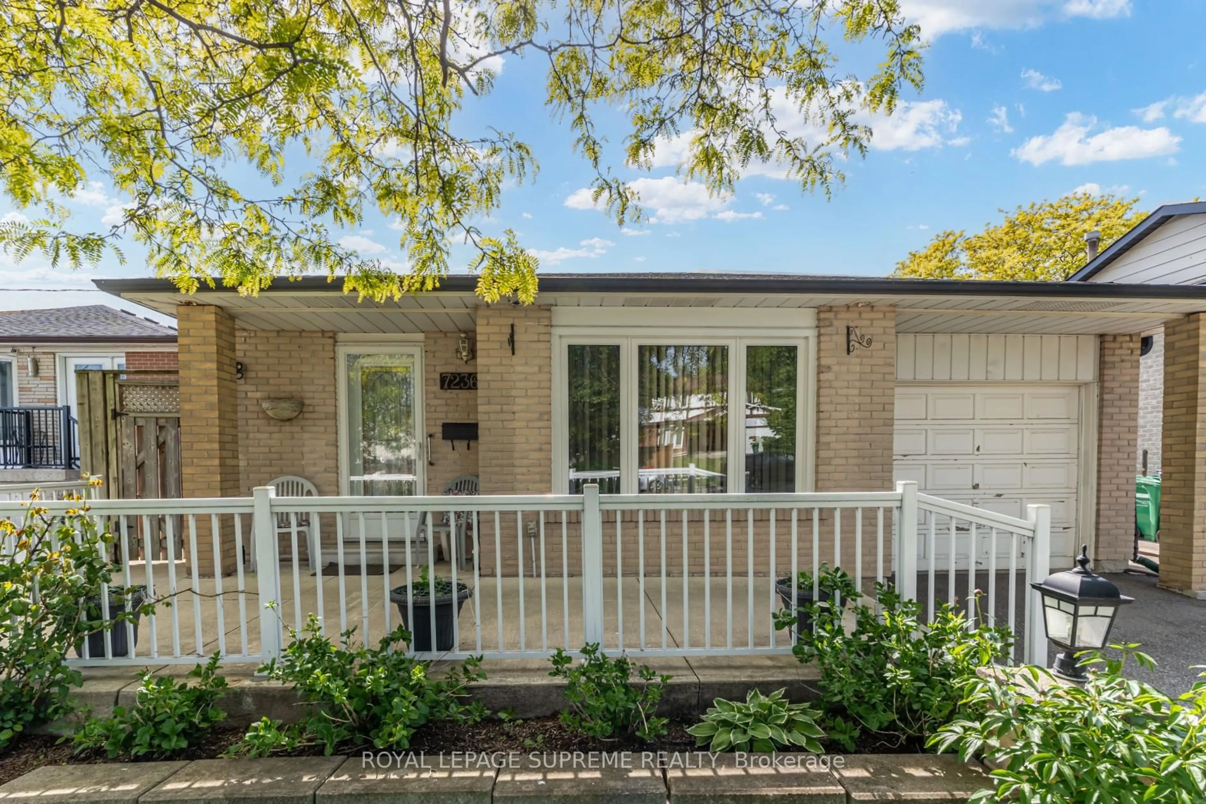 Unknown for 7236 Meyer Dr, Mississauga Ontario L4T 3A9