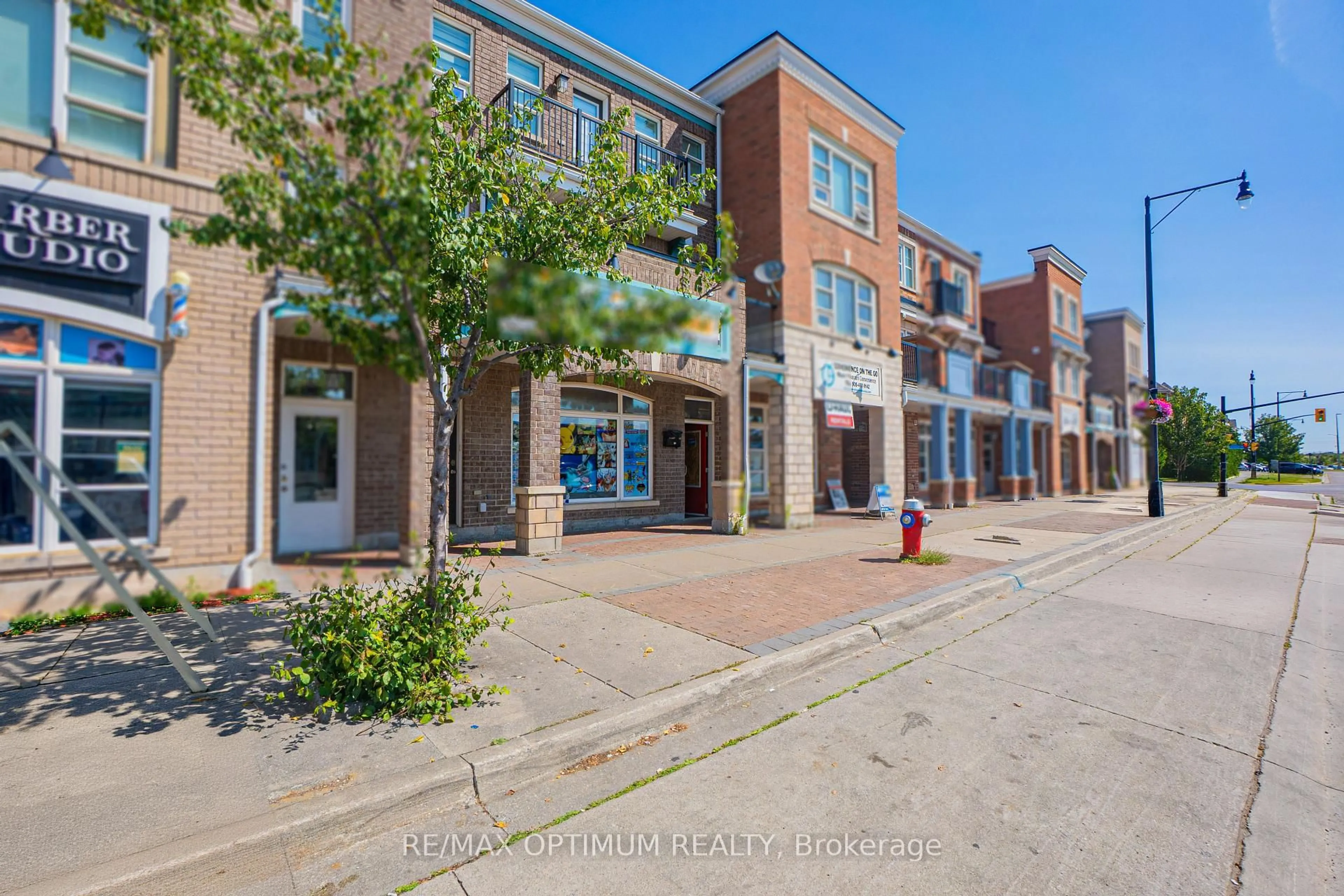 A pic from outside/outdoor area/front of a property/back of a property/a pic from drone, unknown for 62 Commuter Dr, Brampton Ontario L7A 0R3