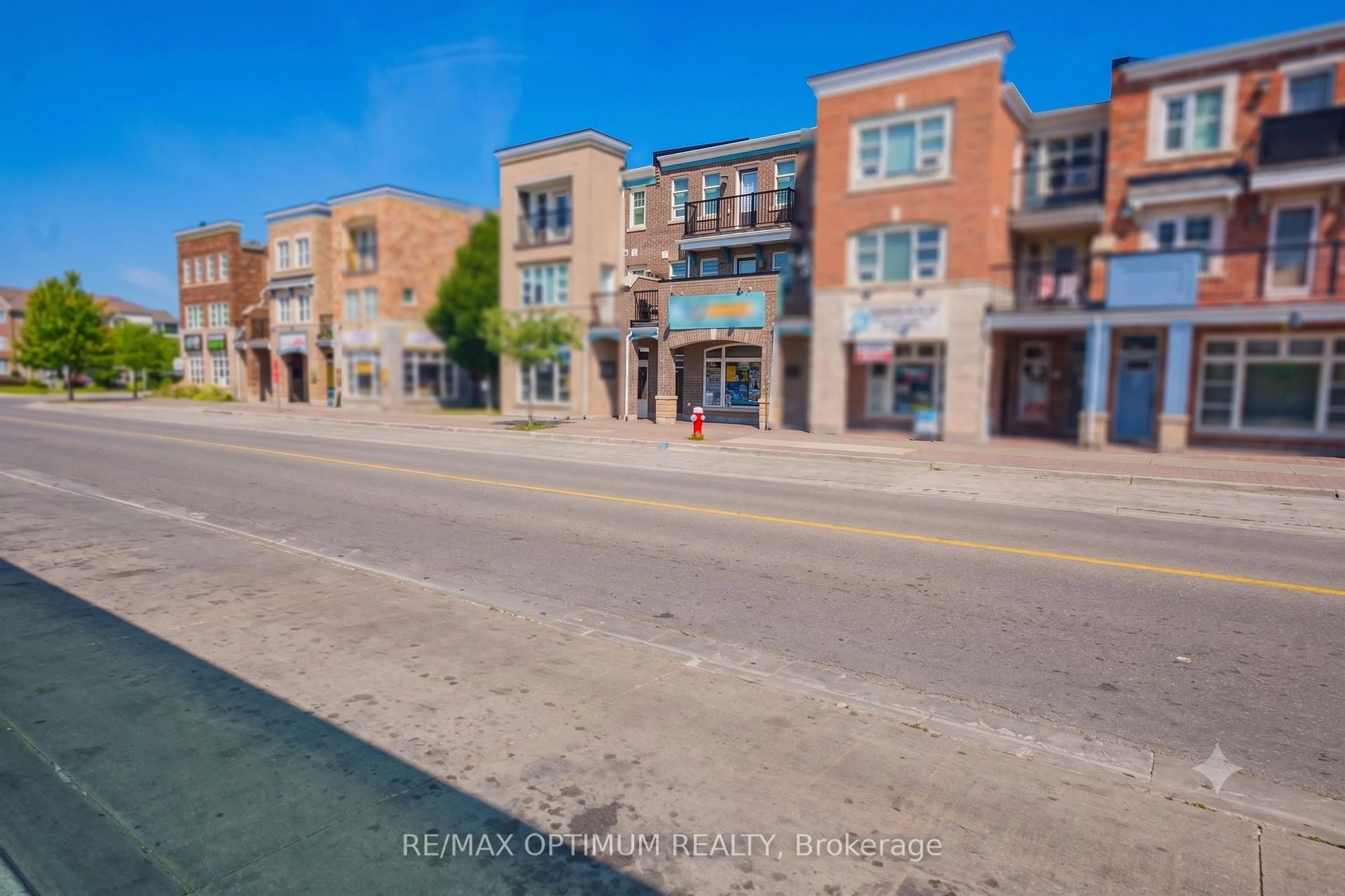 Blurry image for 62 Commuter Dr, Brampton Ontario L7A 0R3