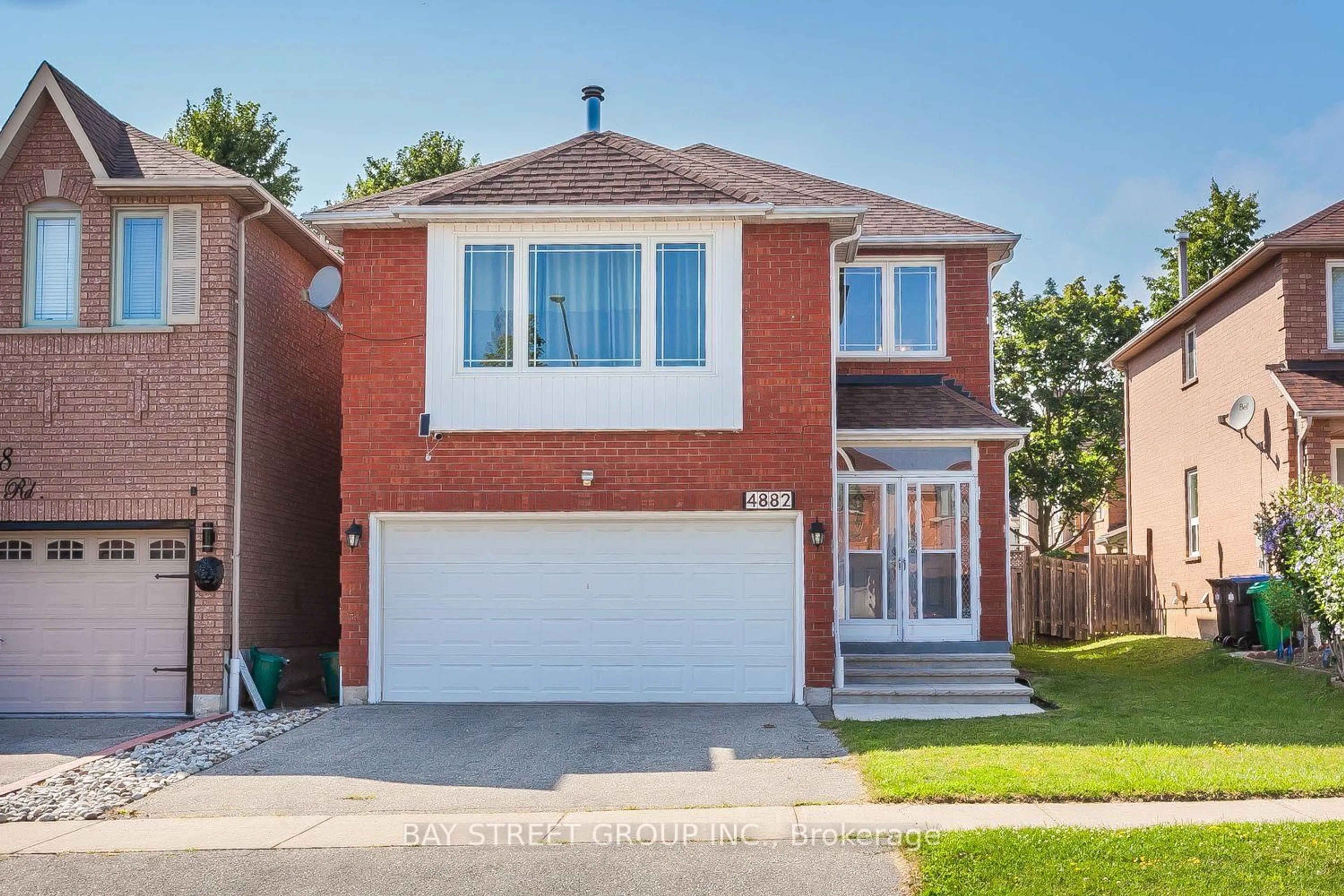Home with brick exterior material, street for 4882 Rosebush Rd, Mississauga Ontario L5M 5M9