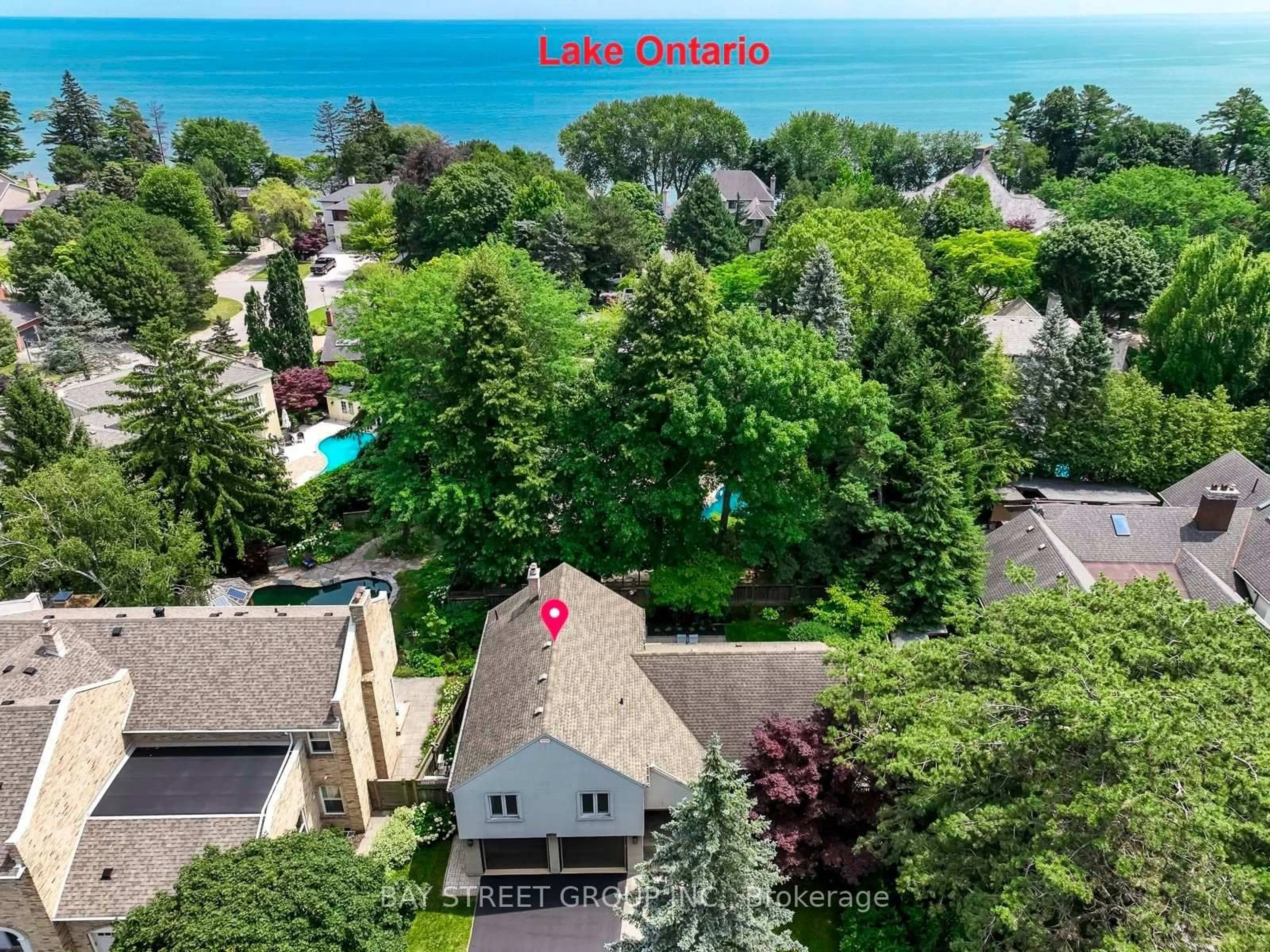 A pic from outside/outdoor area/front of a property/back of a property/a pic from drone, water/lake/river/ocean view for 2234 Bennington Gate, Oakville Ontario L6J 5Z5