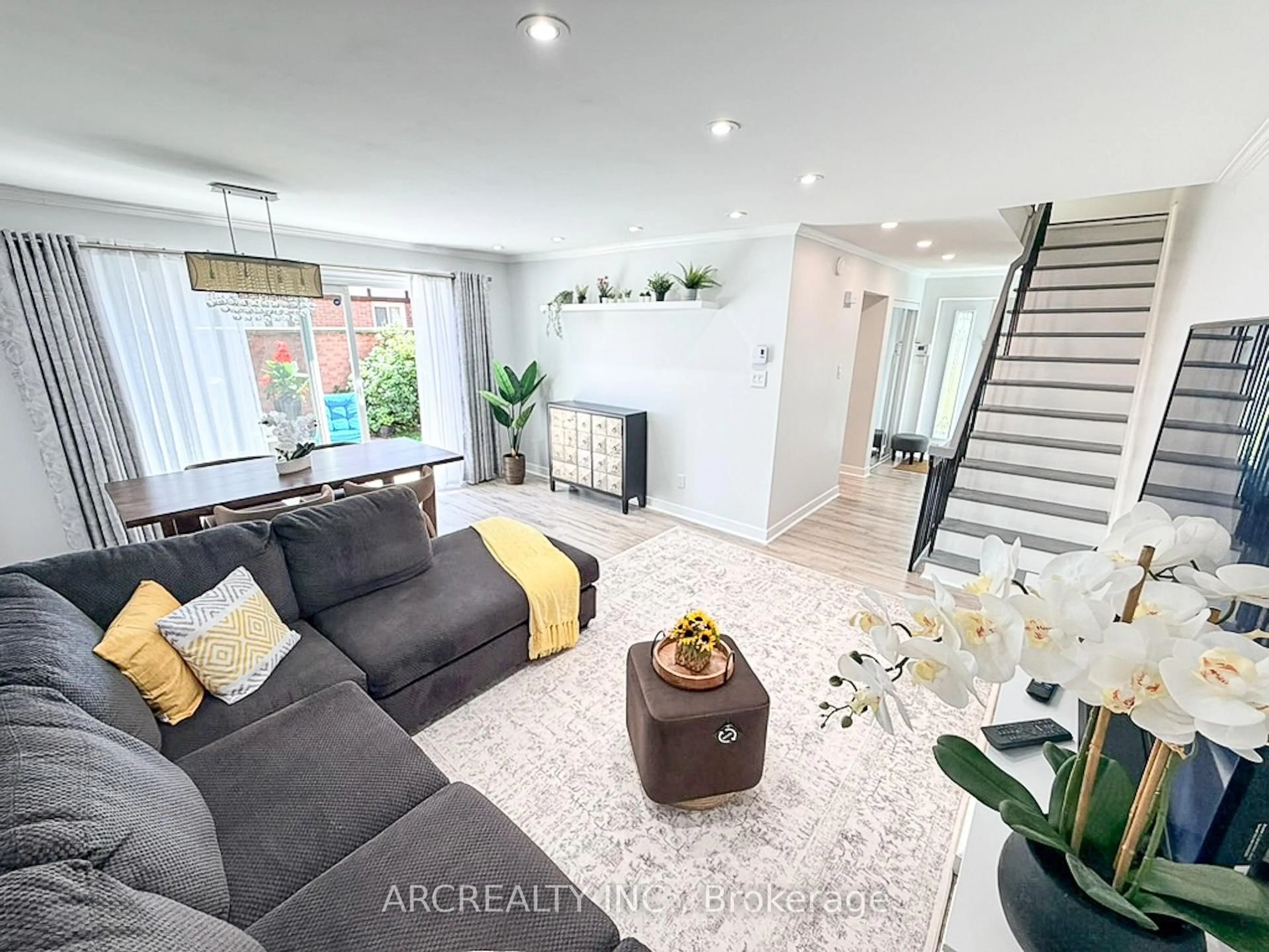 Living room with furniture, unknown for 87 Irwin Rd #1, Toronto Ontario M9W 5W1