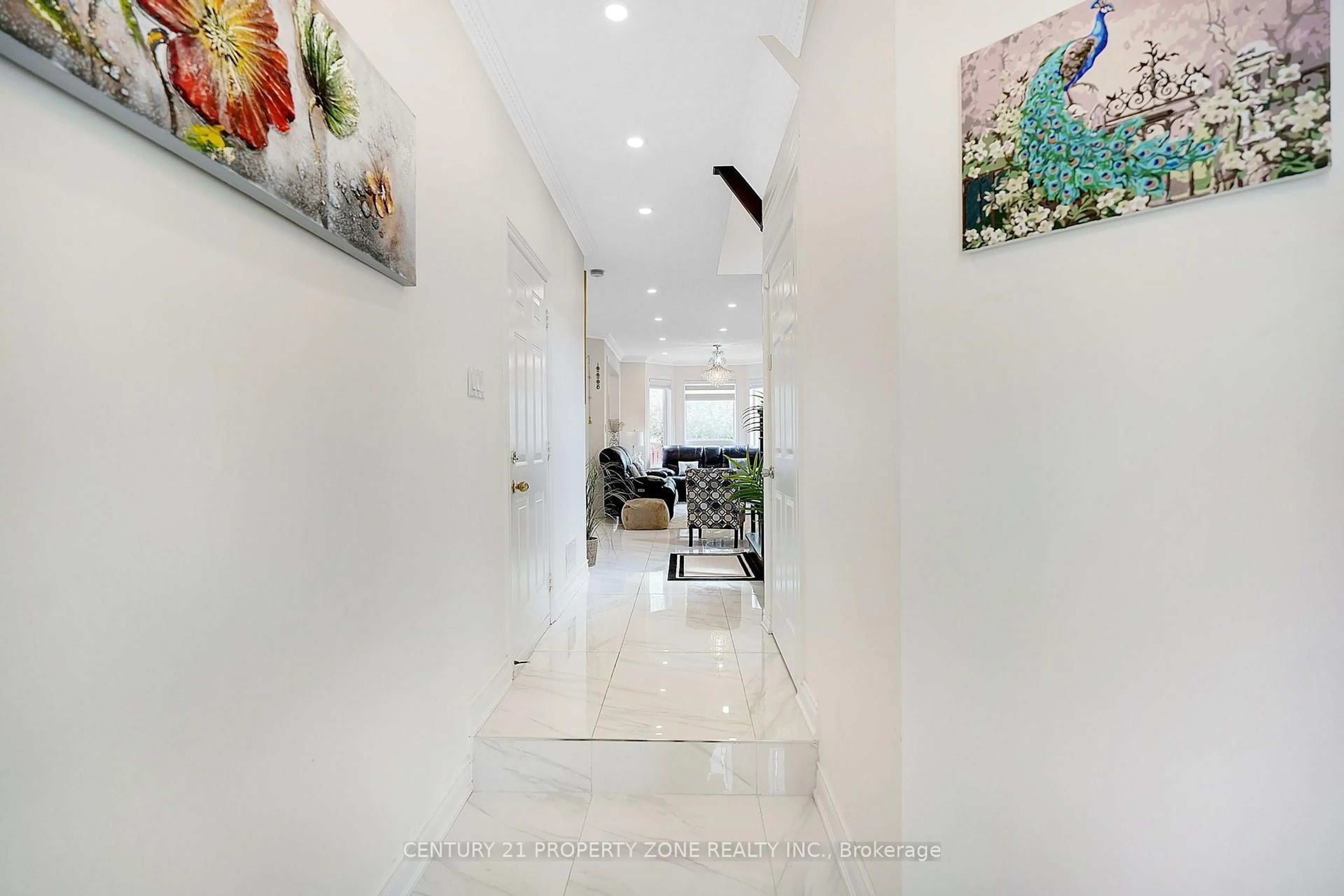 Indoor foyer for 25 Clearjoy St, Brampton Ontario L6V 4N6
