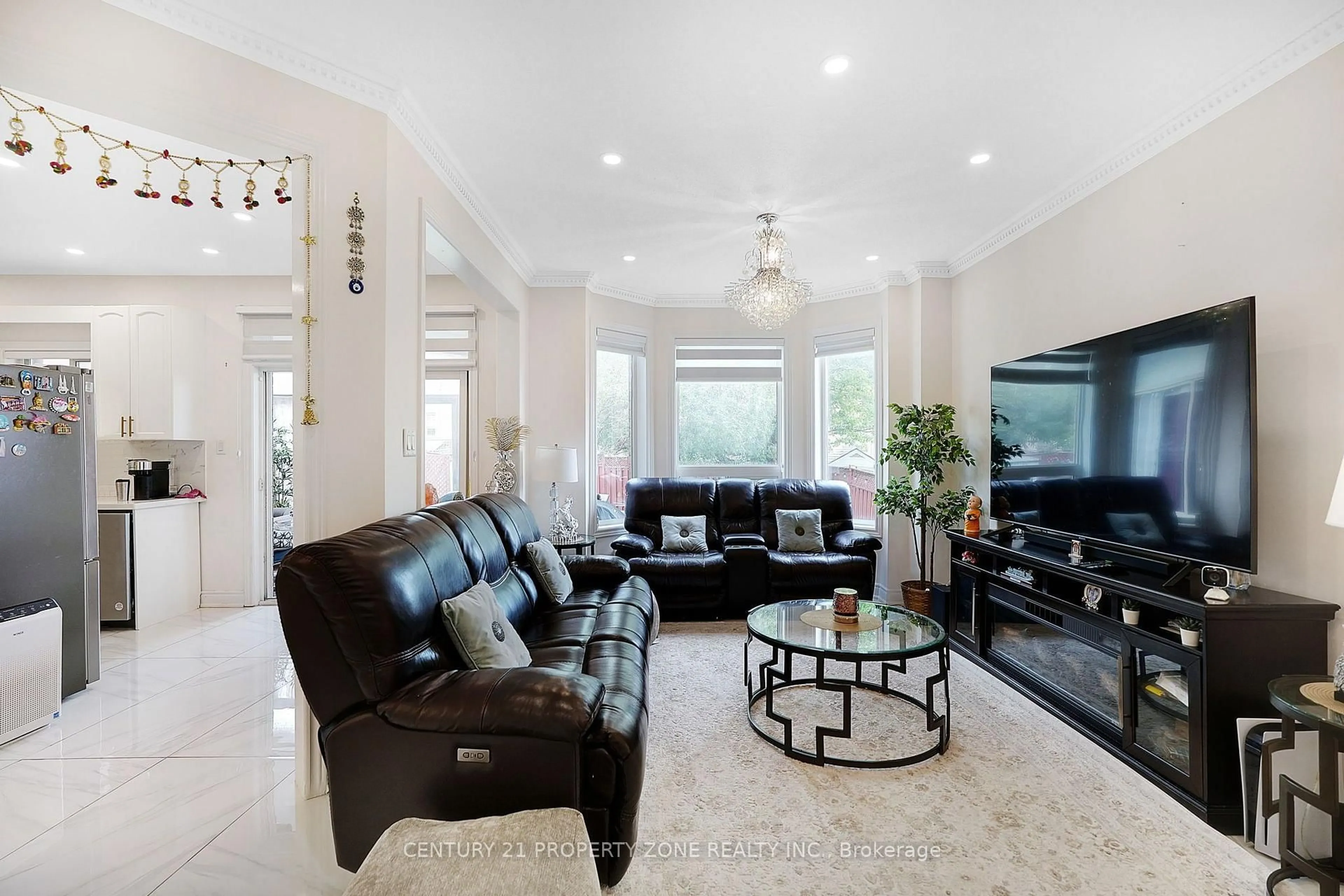 Living room with furniture, ceramic/tile floor for 25 Clearjoy St, Brampton Ontario L6V 4N6