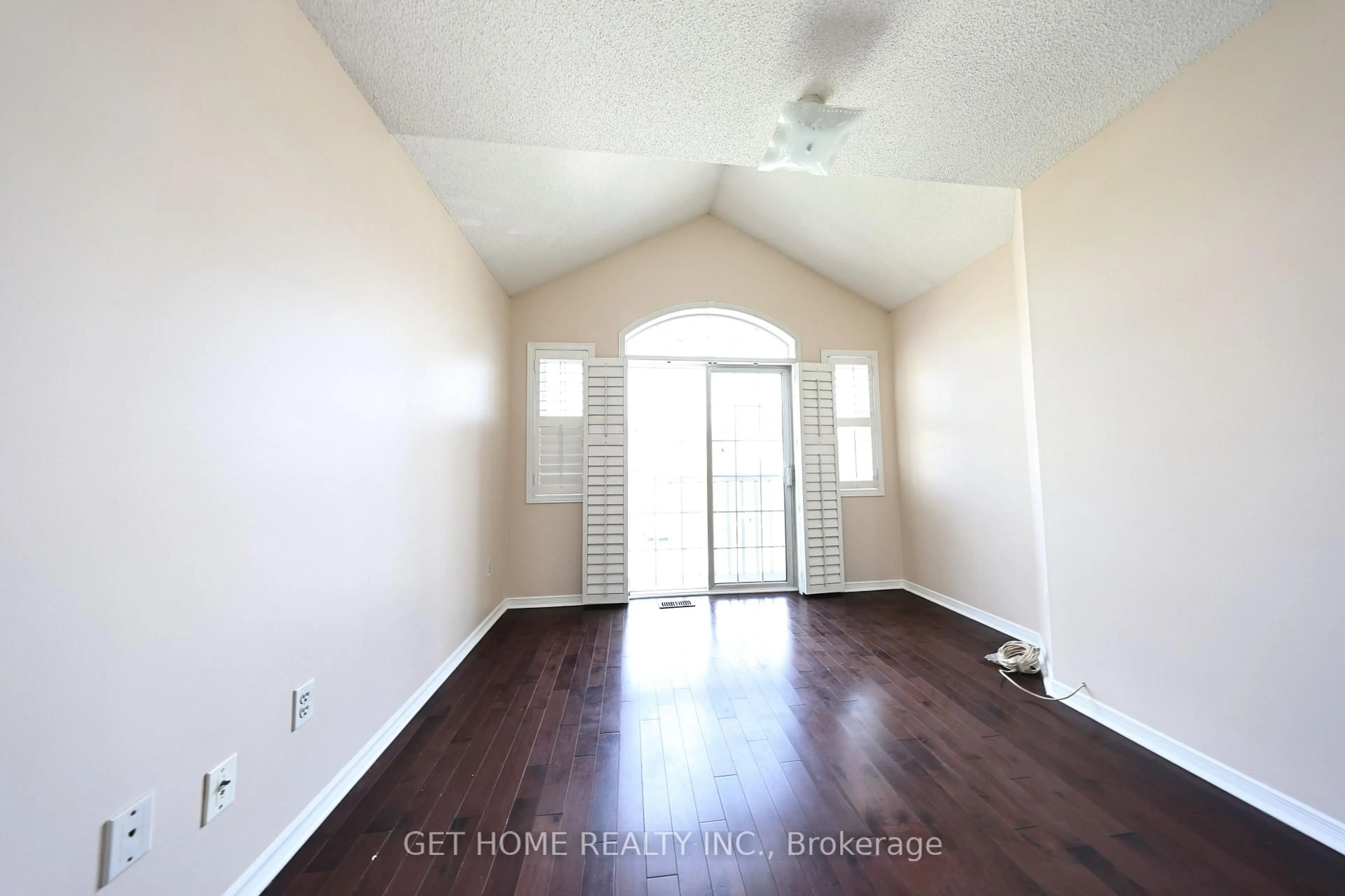 A pic of a room for 62 Charcoal Way, Brampton Ontario L6Y 5R9