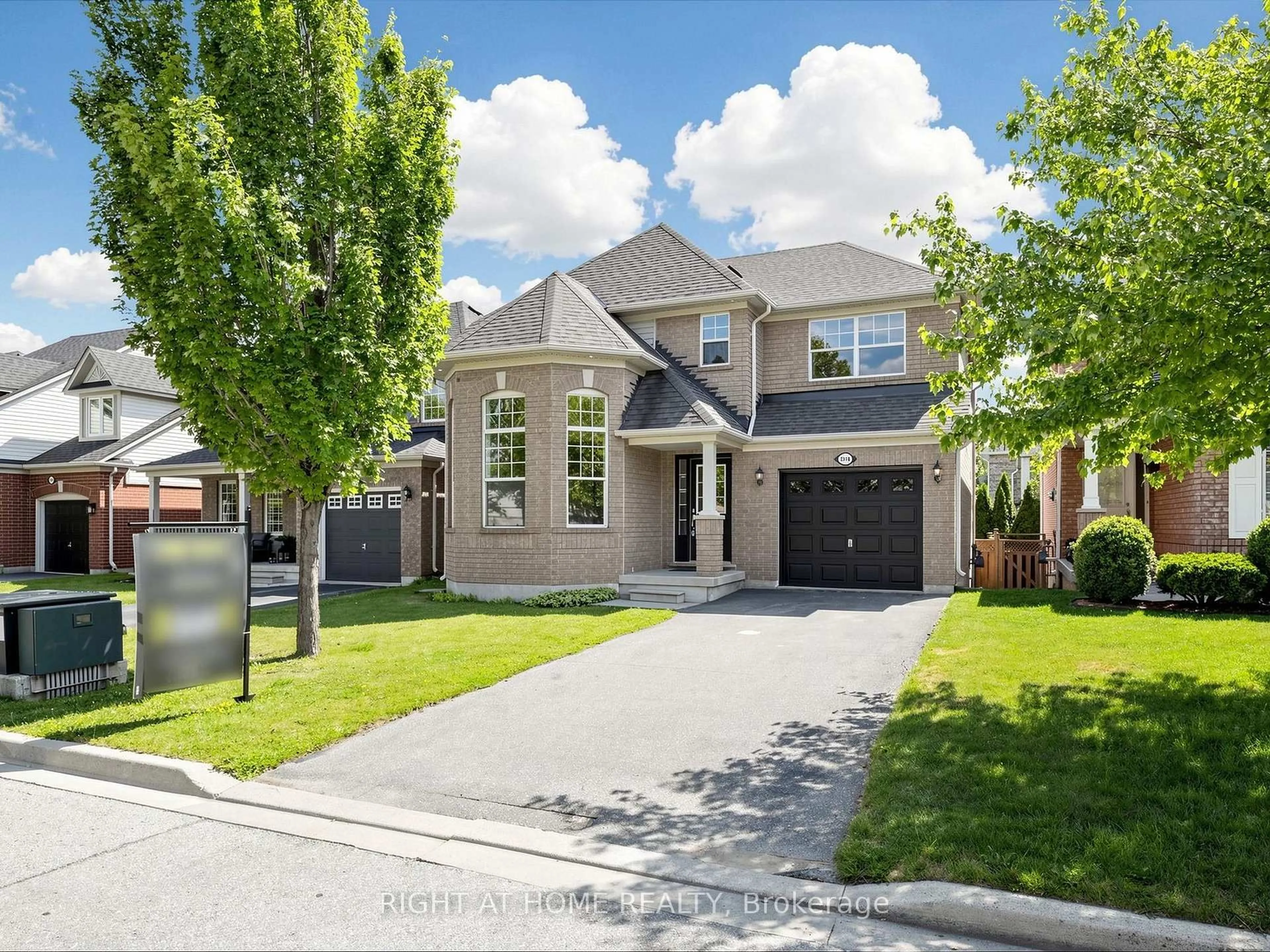 Home with brick exterior material, street for 3114 Scotscraig Cres, Oakville Ontario L6M 5G8