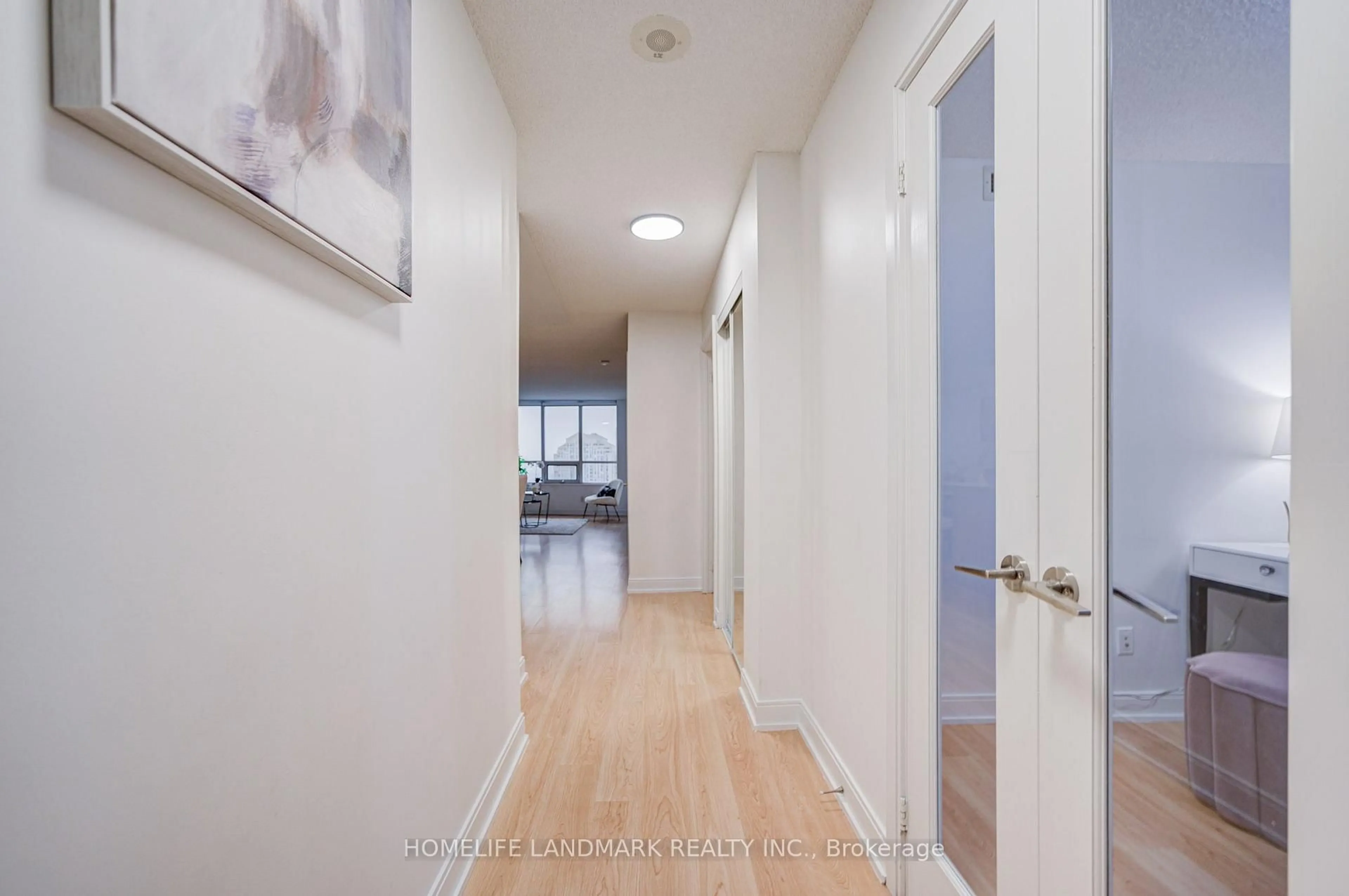 Indoor entryway for 35 Viking Lane #2238, Toronto Ontario M9B 0A2