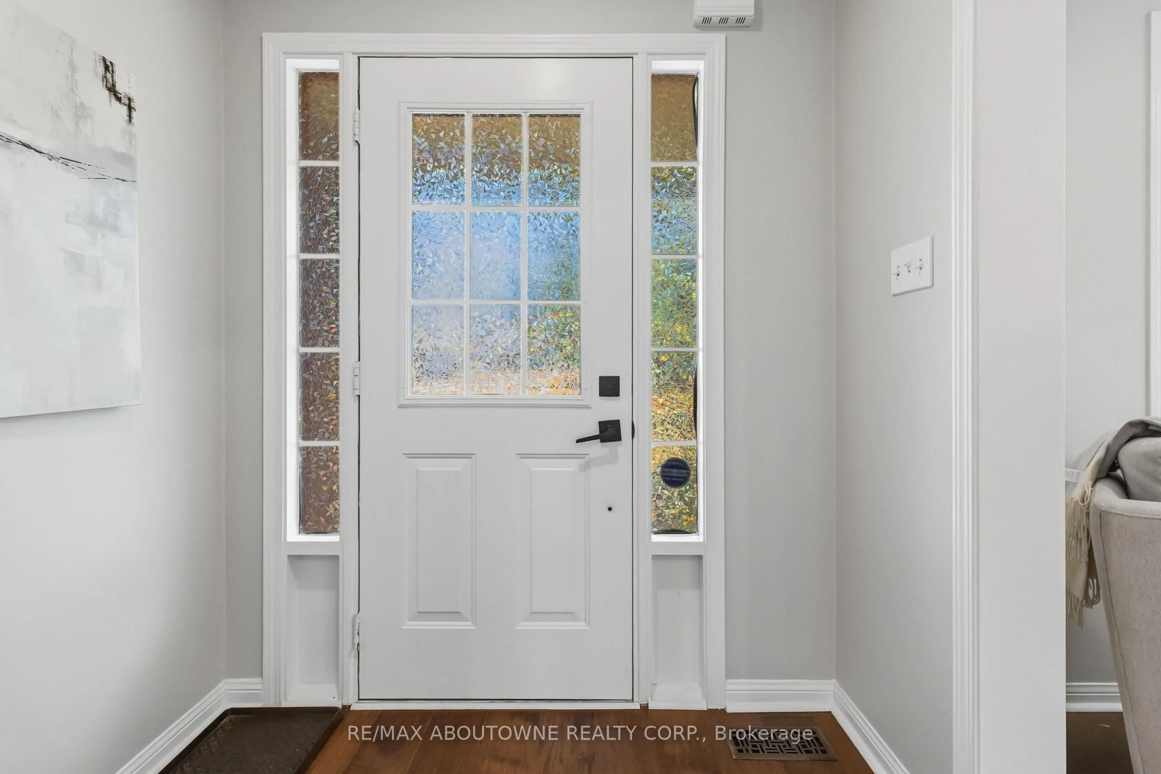 Indoor entryway for 2927 Westoak Trails Blvd, Oakville Ontario L6M 4V2