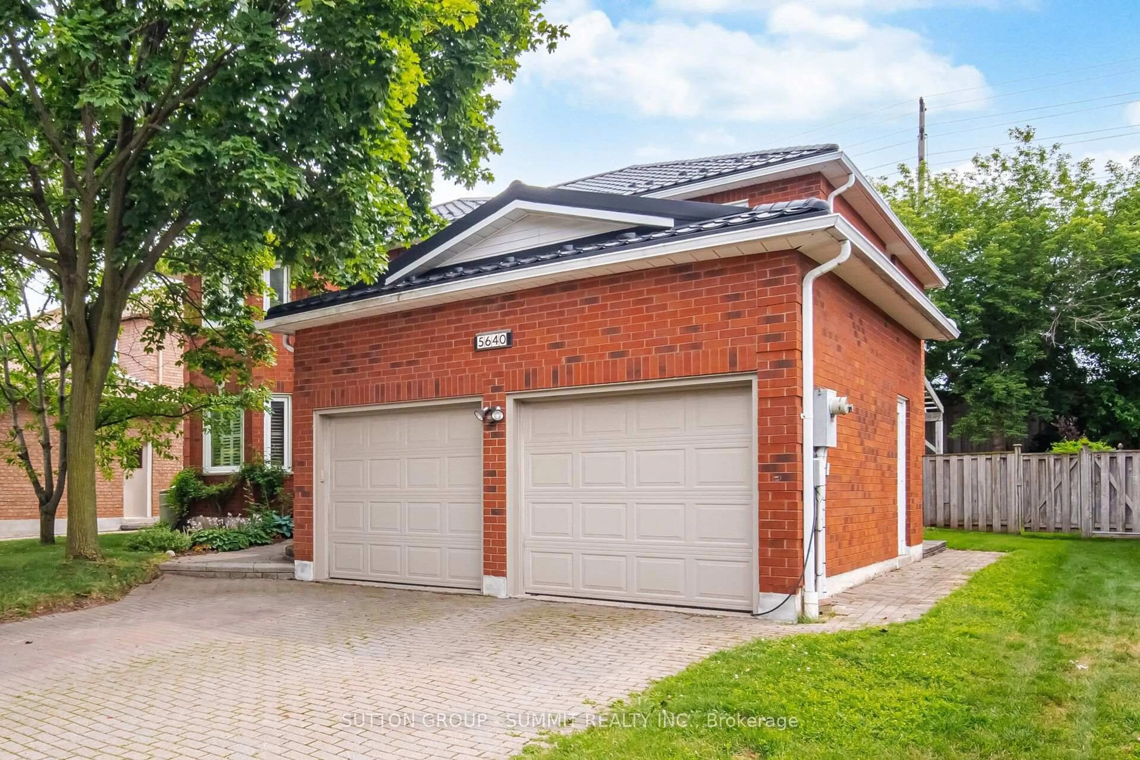 Home with brick exterior material, street for 5640 TURNEY Dr, Mississauga Ontario L5M 4Y9