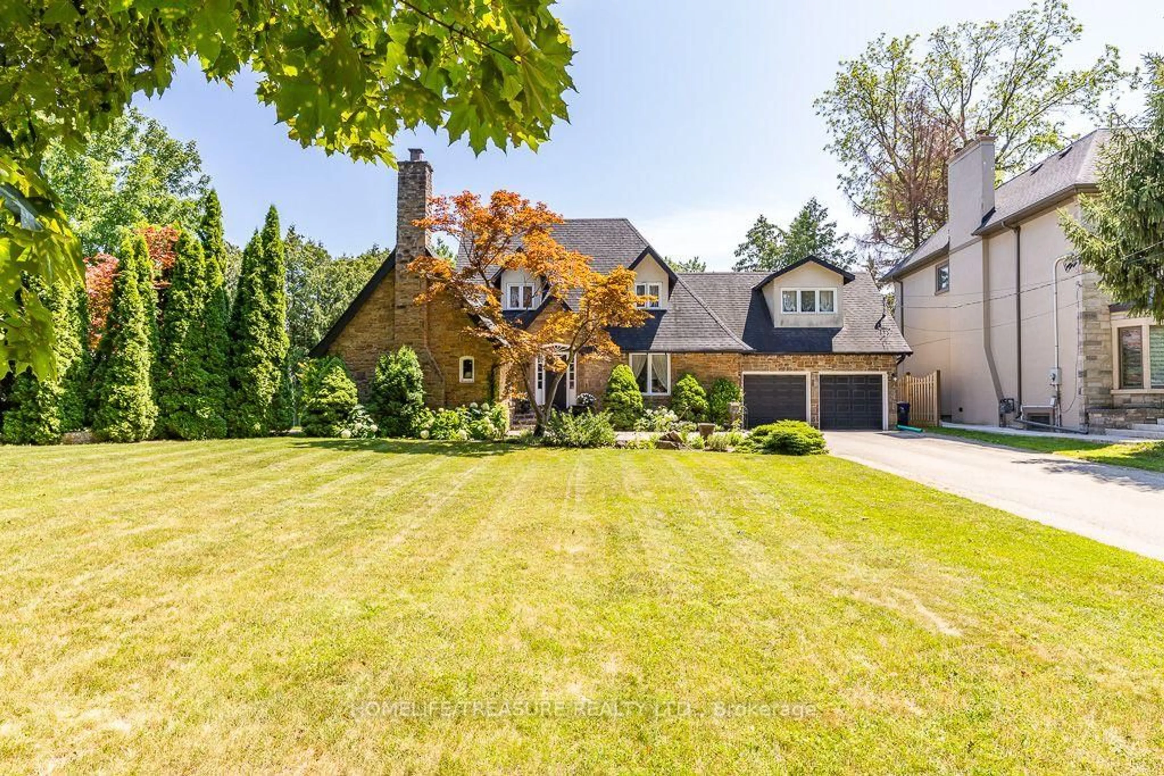 Home with brick exterior material, street for 39 Yorkleigh Ave, Toronto Ontario M9P 1Y3
