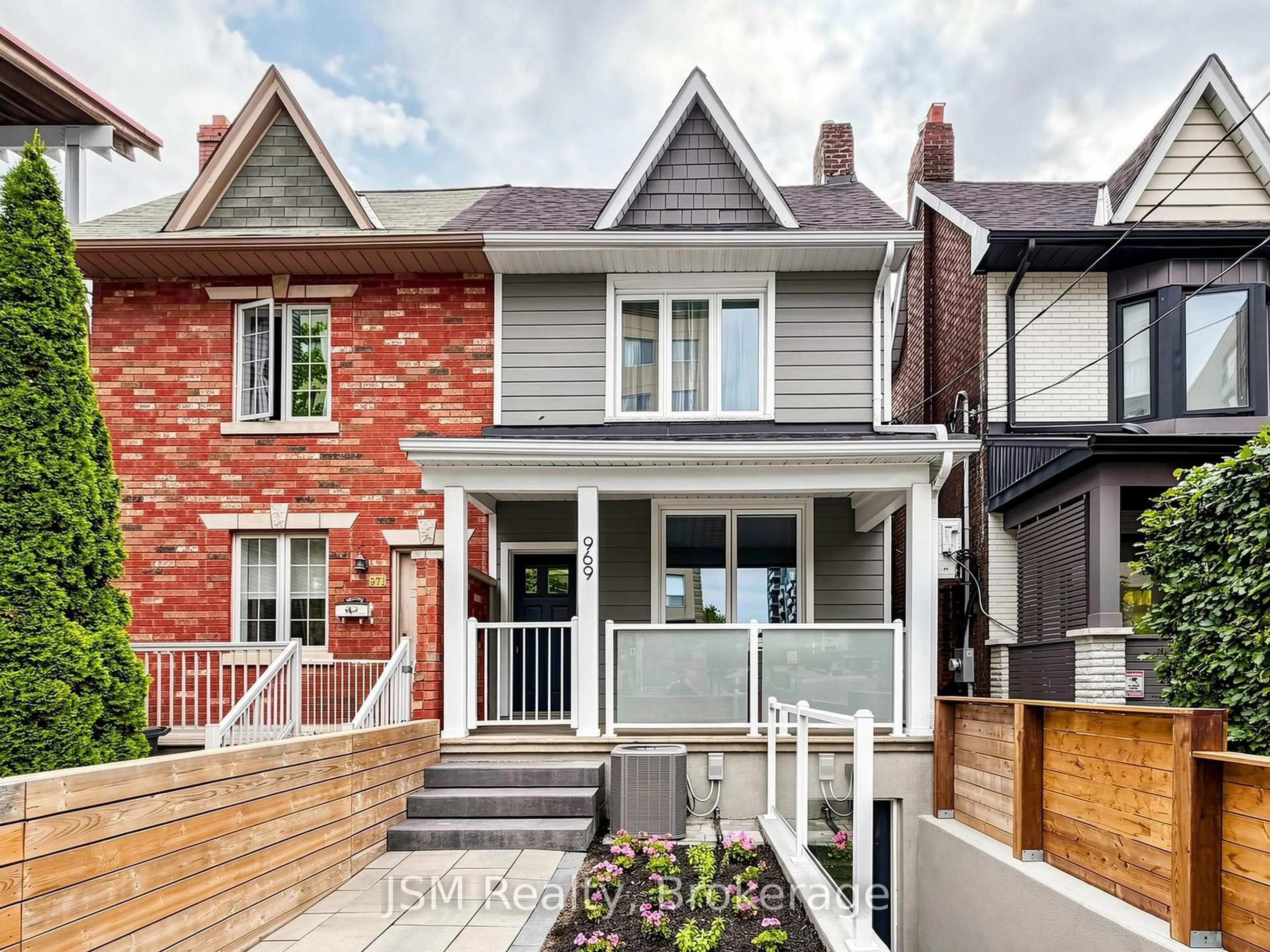 Home with brick exterior material, street for 969 Lansdowne Ave, Toronto Ontario M6H 3Z5