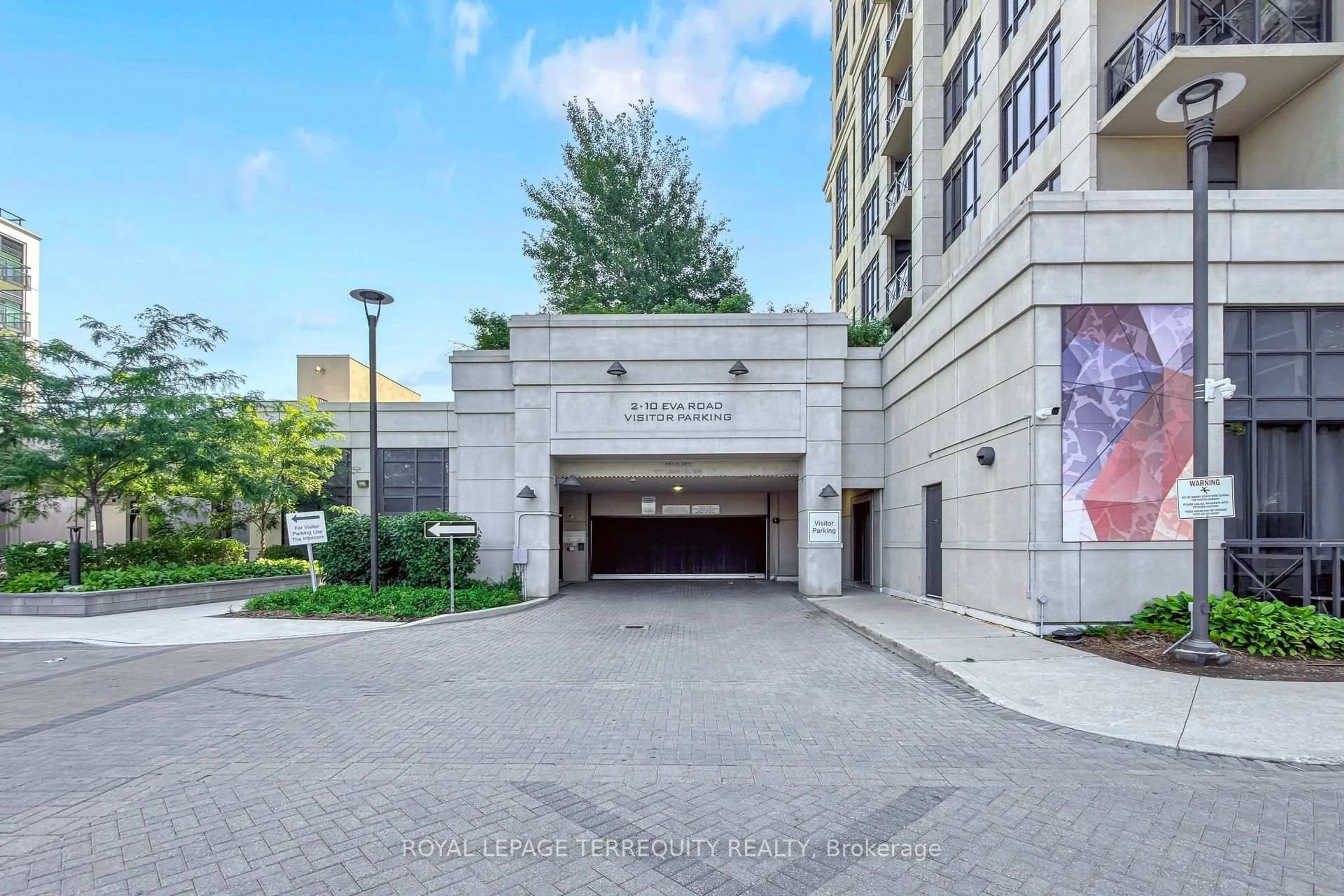 Indoor foyer for 2 Eva Rd #1322, Toronto Ontario M9C 0A9