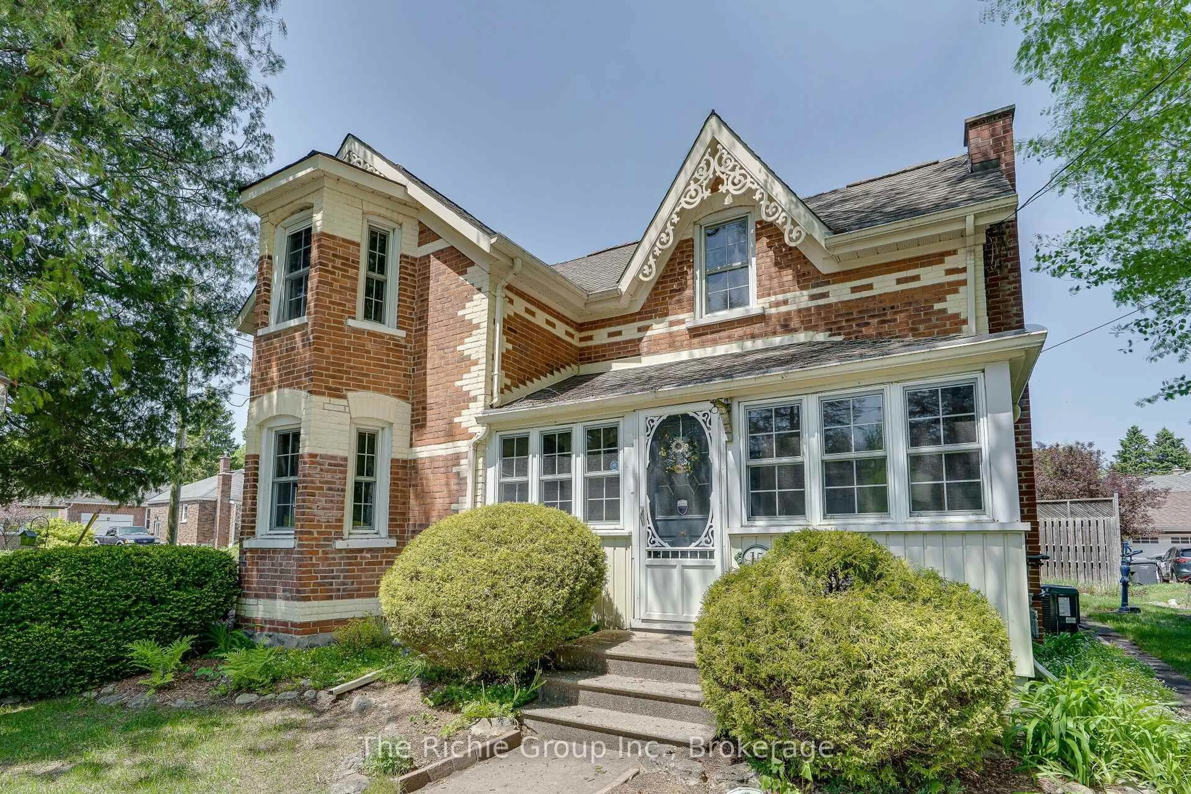 Home with brick exterior material, street for 15 Emma St, Caledon Ontario L7C 1K5